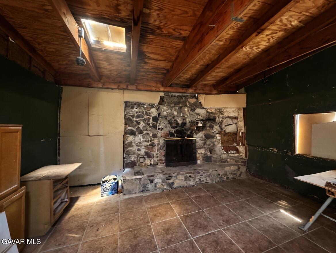 328 N Helena Street Property Photo 18