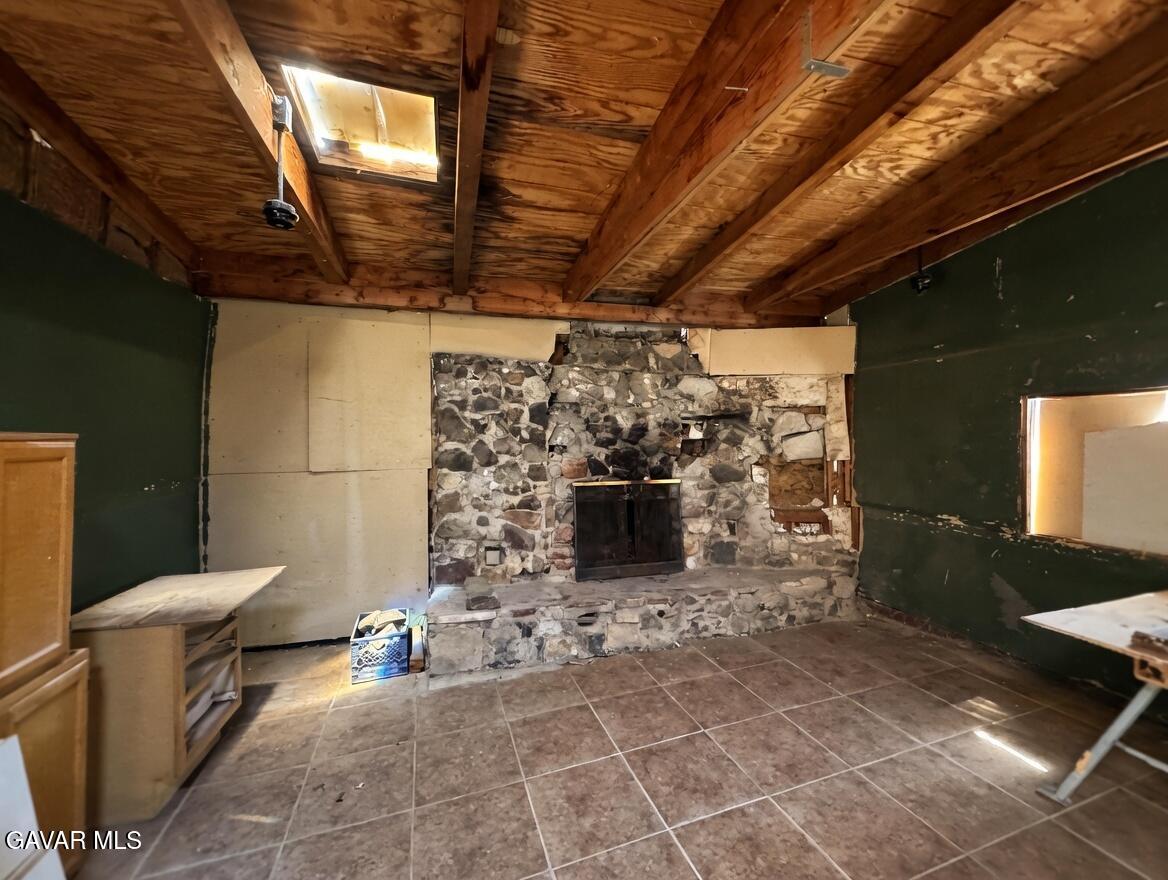 328 N Helena Street Property Photo 19