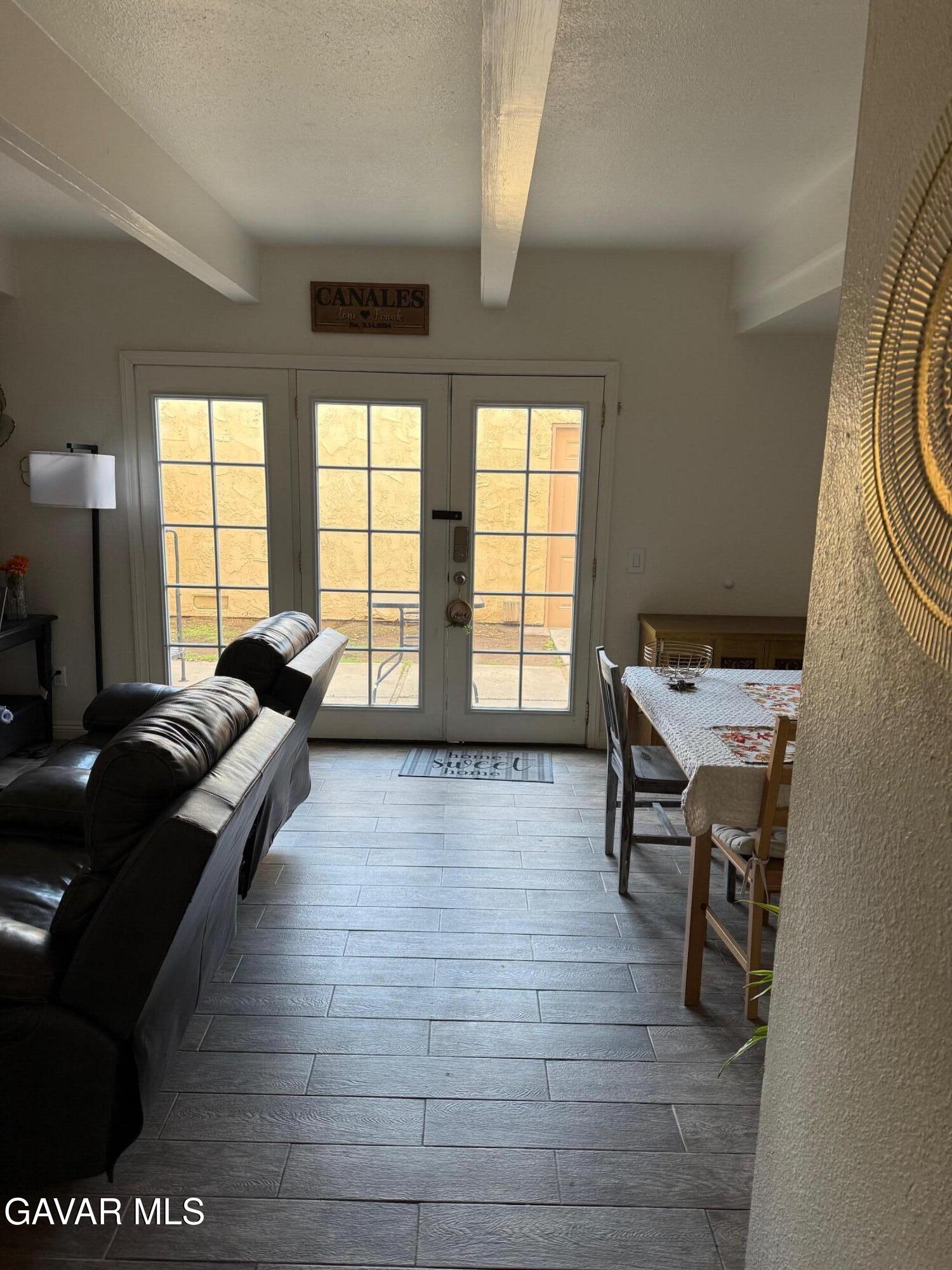 43621 Stanridge Avenue Property Photo 4