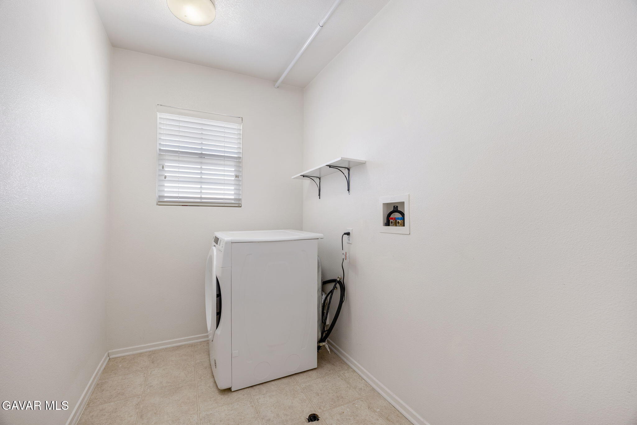 4564 Jewel Drive Property Photo 15