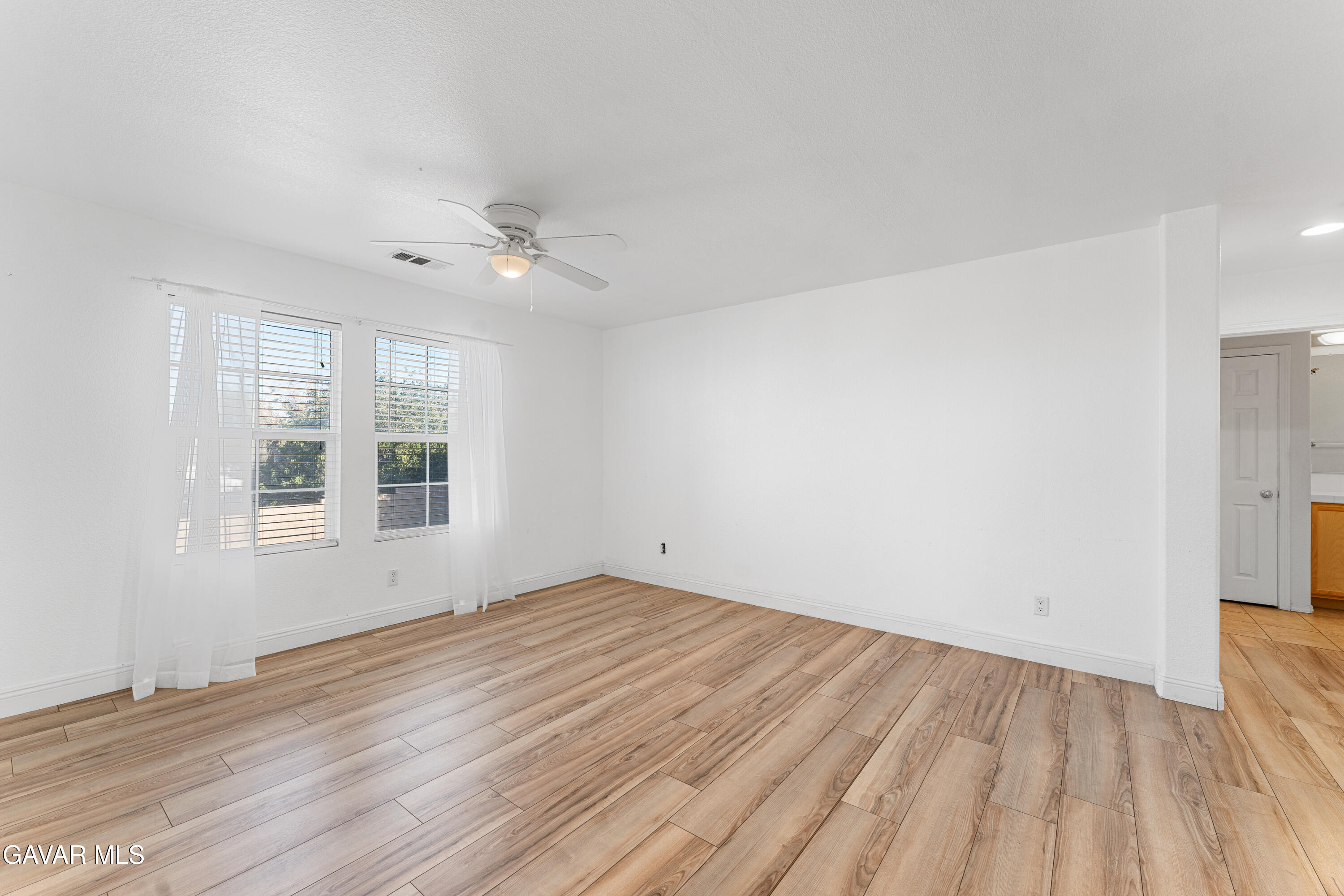 38636 Lynx Way Property Photo 17