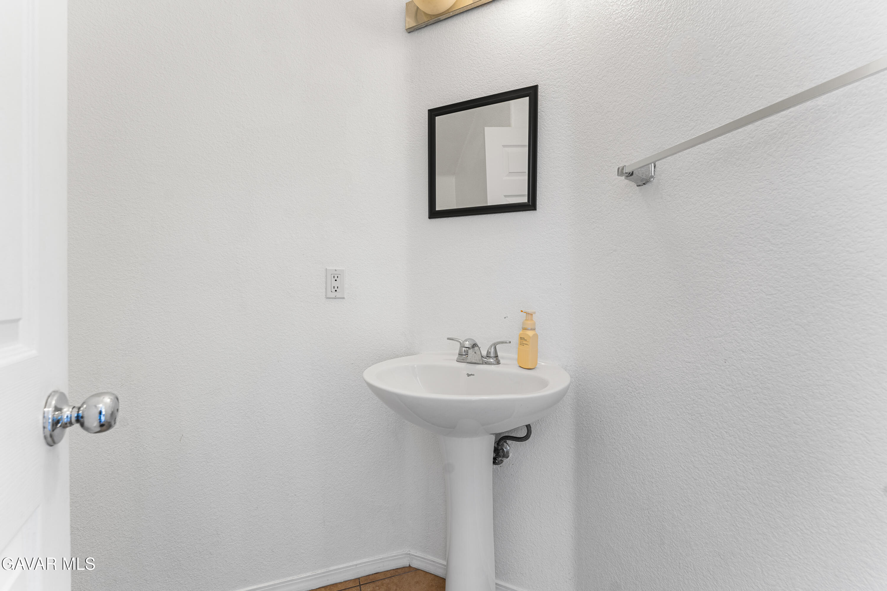 38636 Lynx Way Property Photo 21