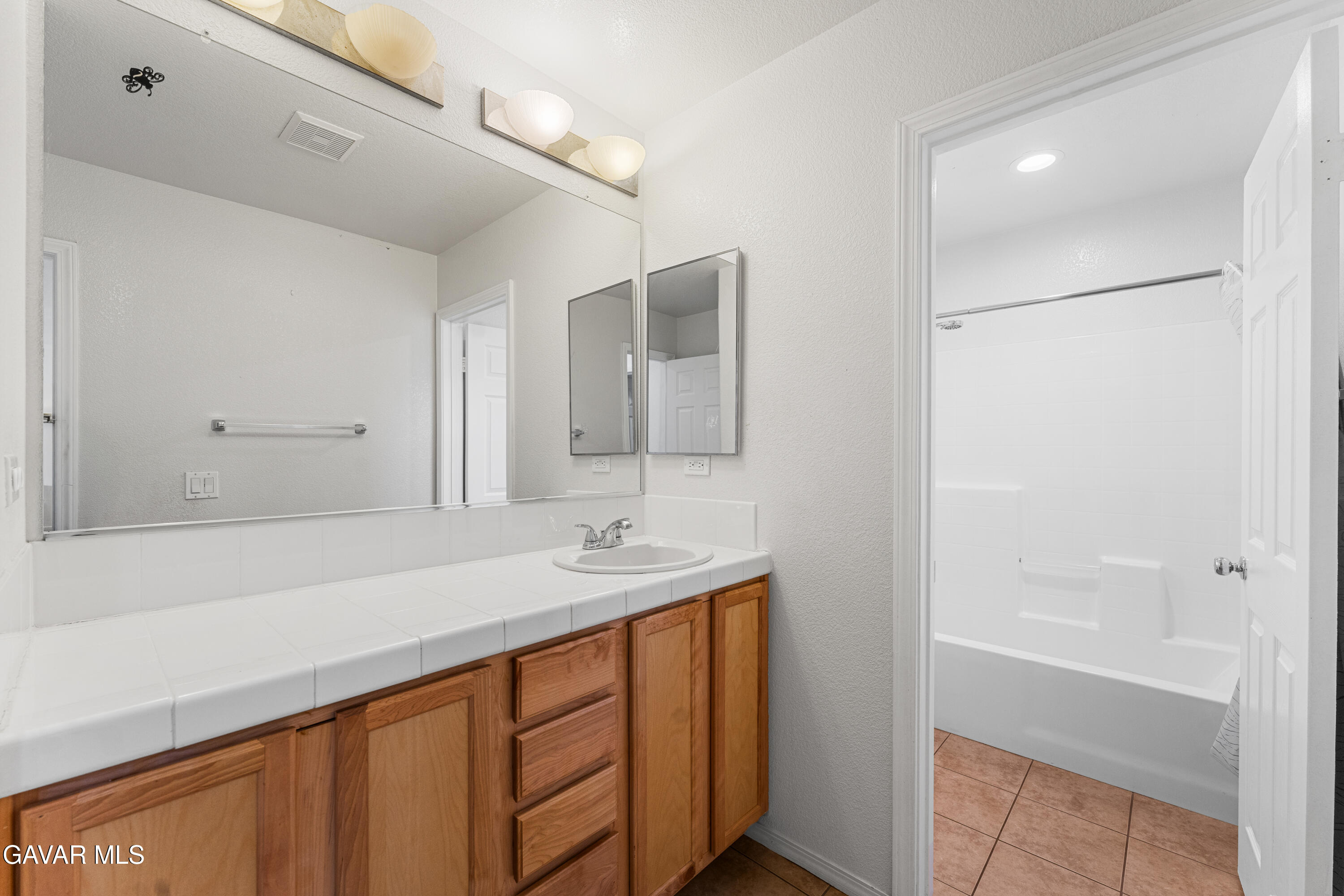 38636 Lynx Way Property Photo 31