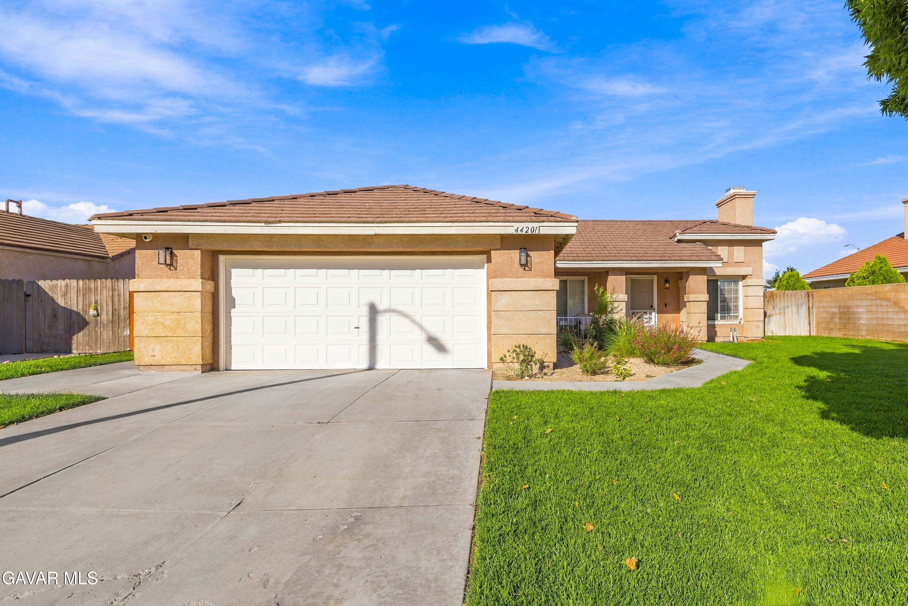 44201 Freer Way Way Property Photo 1