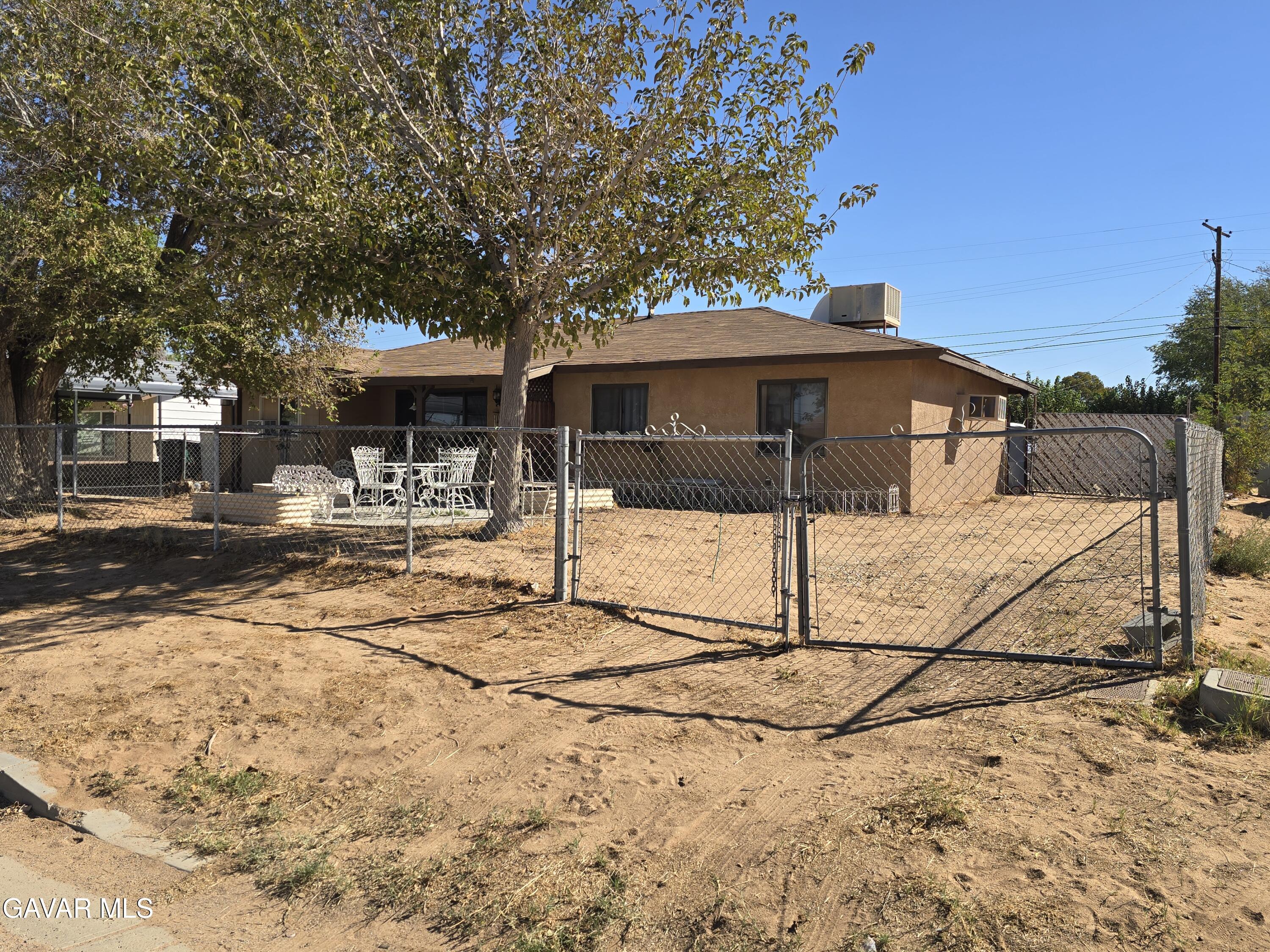 12568 Esther Street Property Photo 1