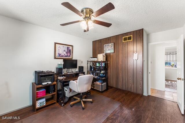 621 W Avenue J12 Property Photo 38