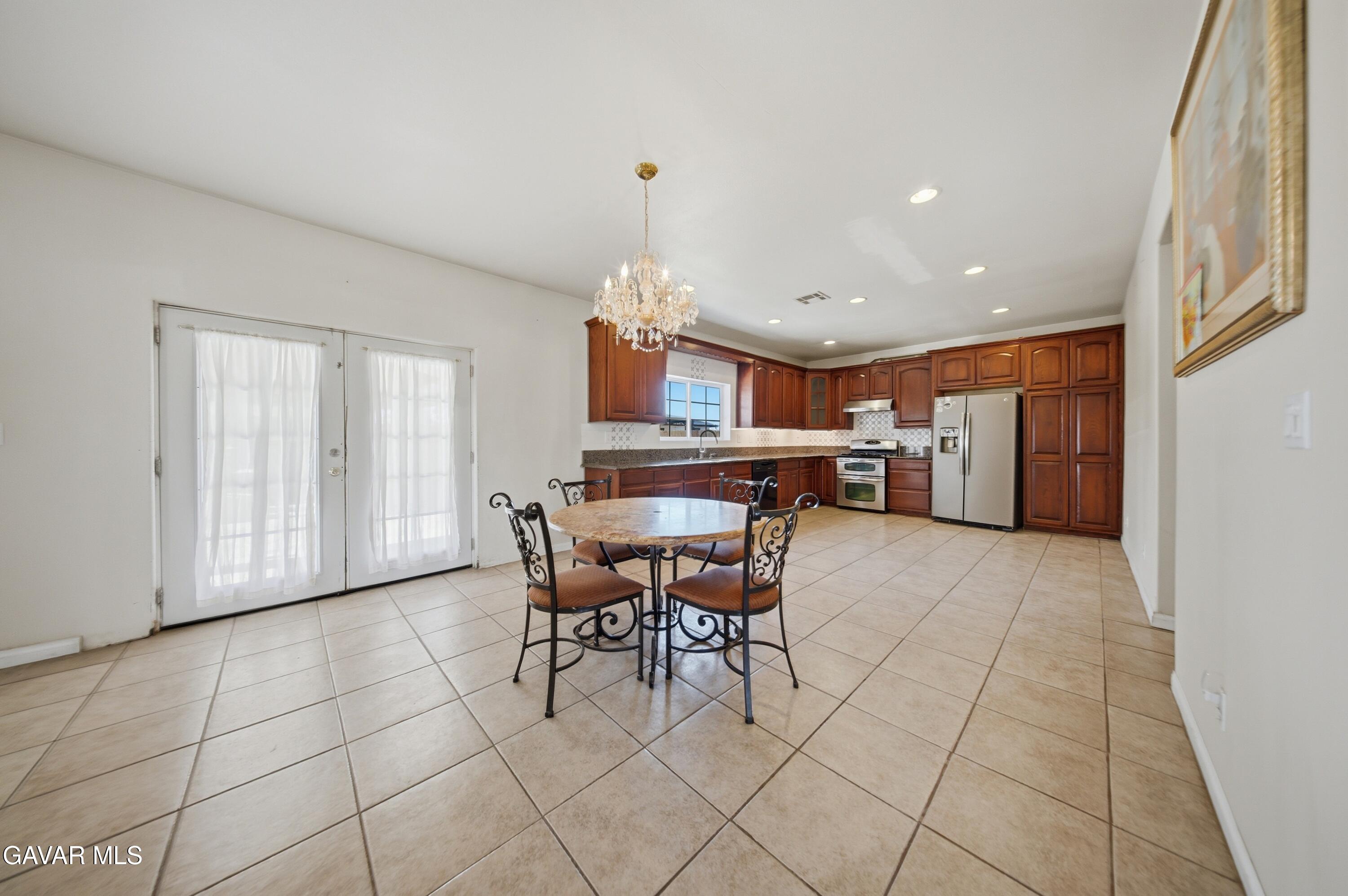 20325 87th Street Property Photo 7