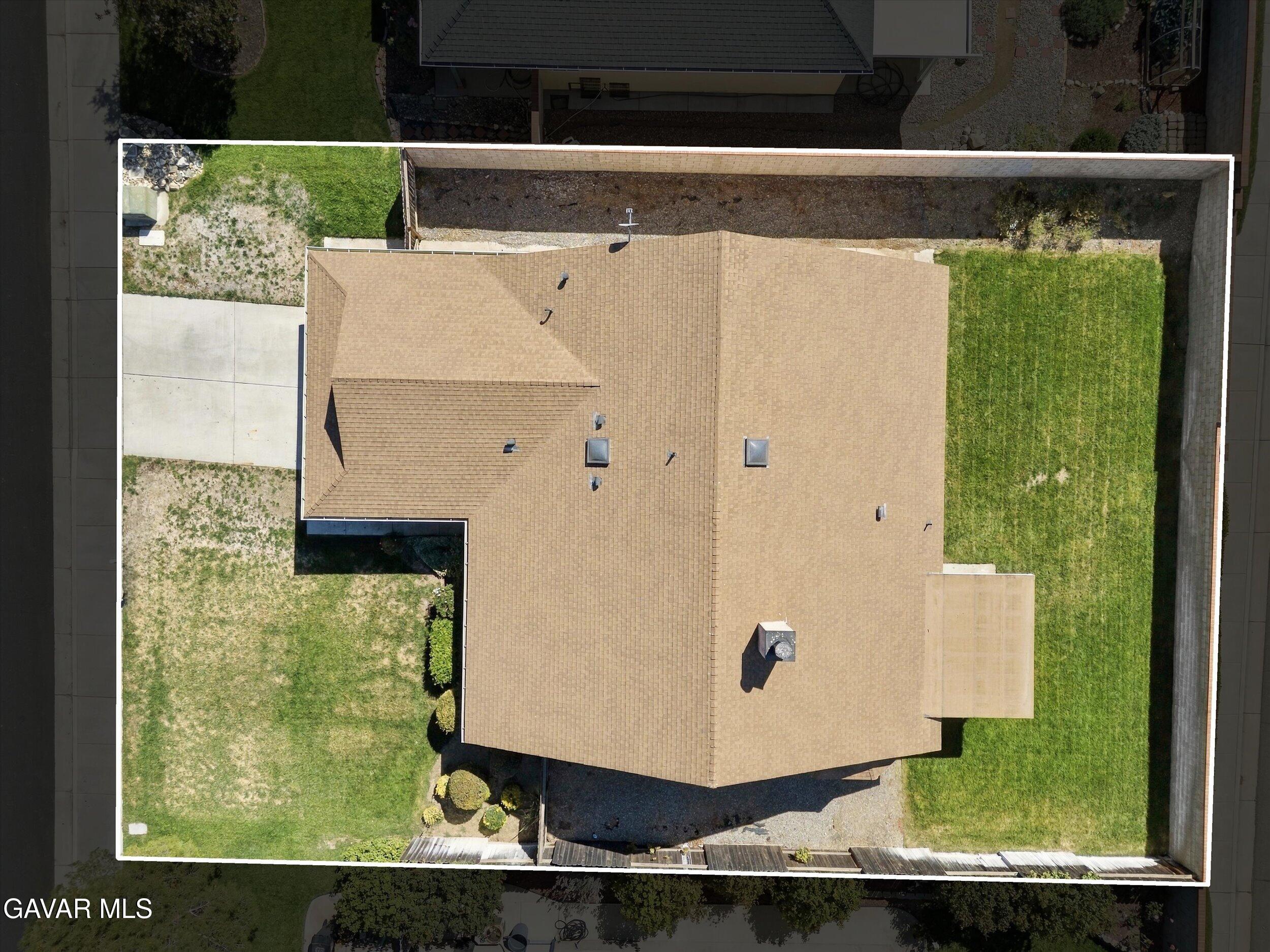 1309 Scarlet Oak Drive Property Photo 4