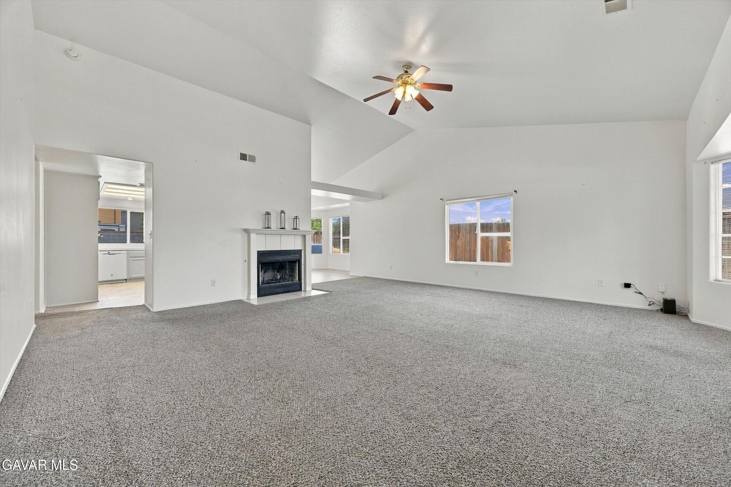 1309 Scarlet Oak Drive Property Photo 7