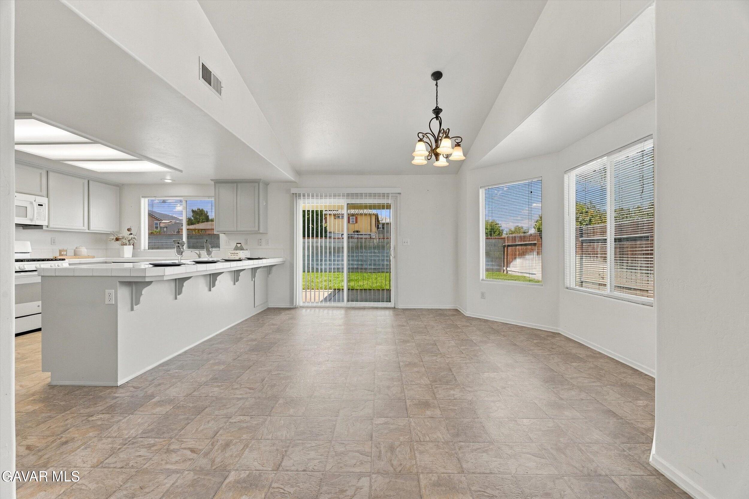 1309 Scarlet Oak Drive Property Photo 12