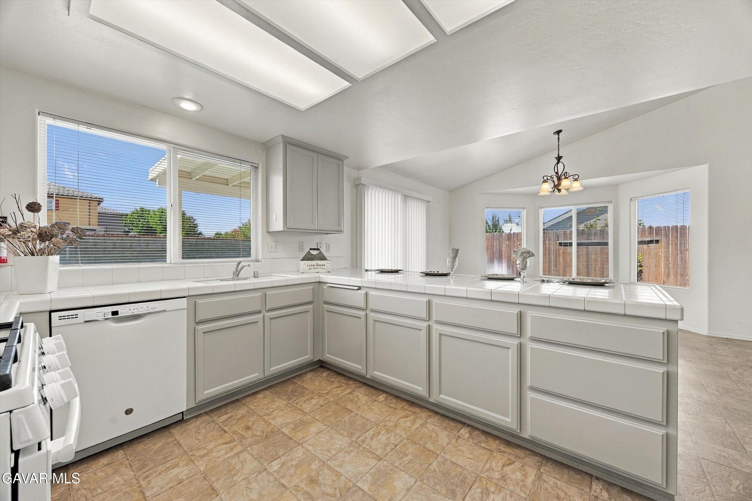 1309 Scarlet Oak Drive Property Photo 18