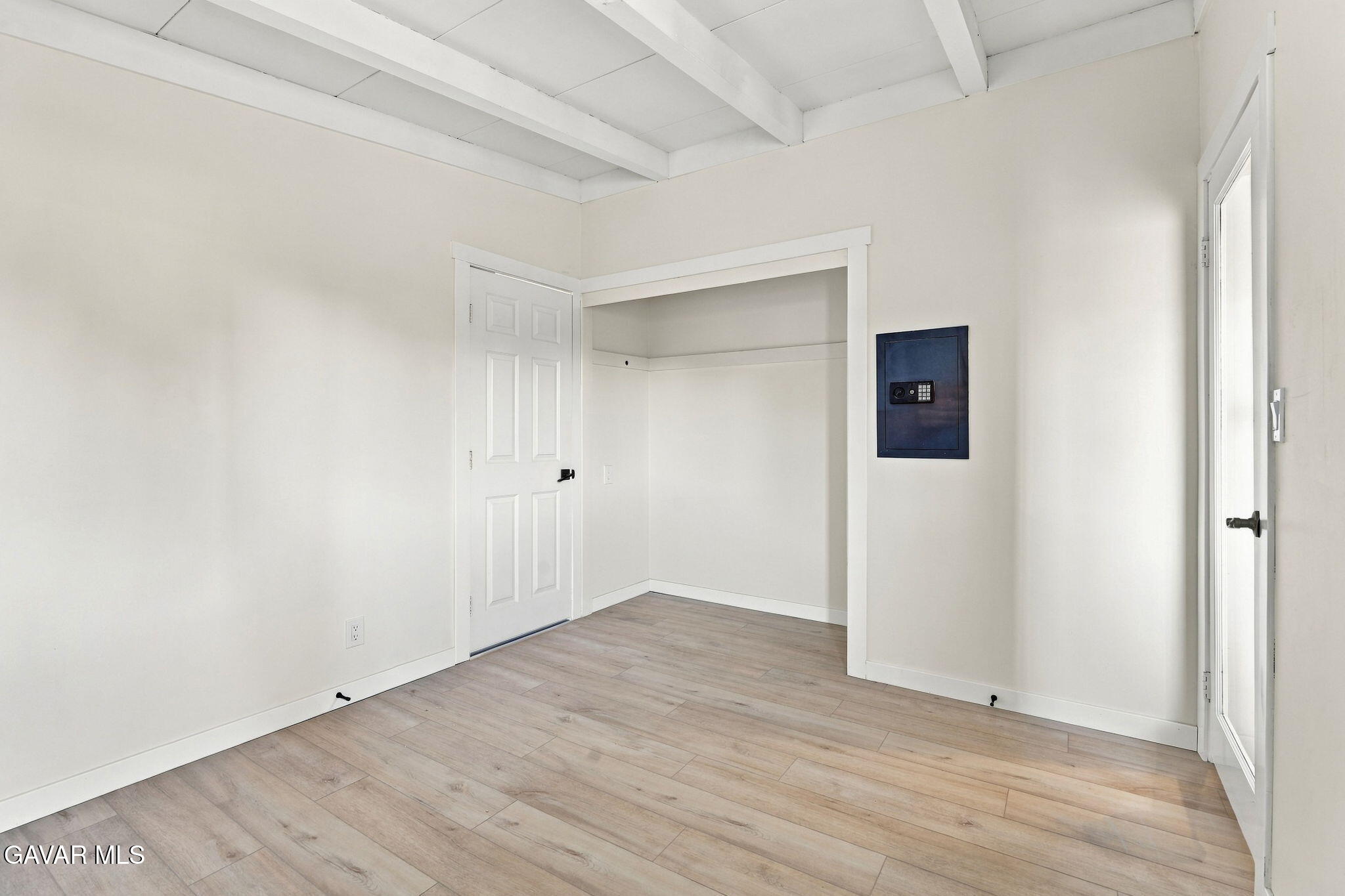 44015 3rd Street Property Photo 23