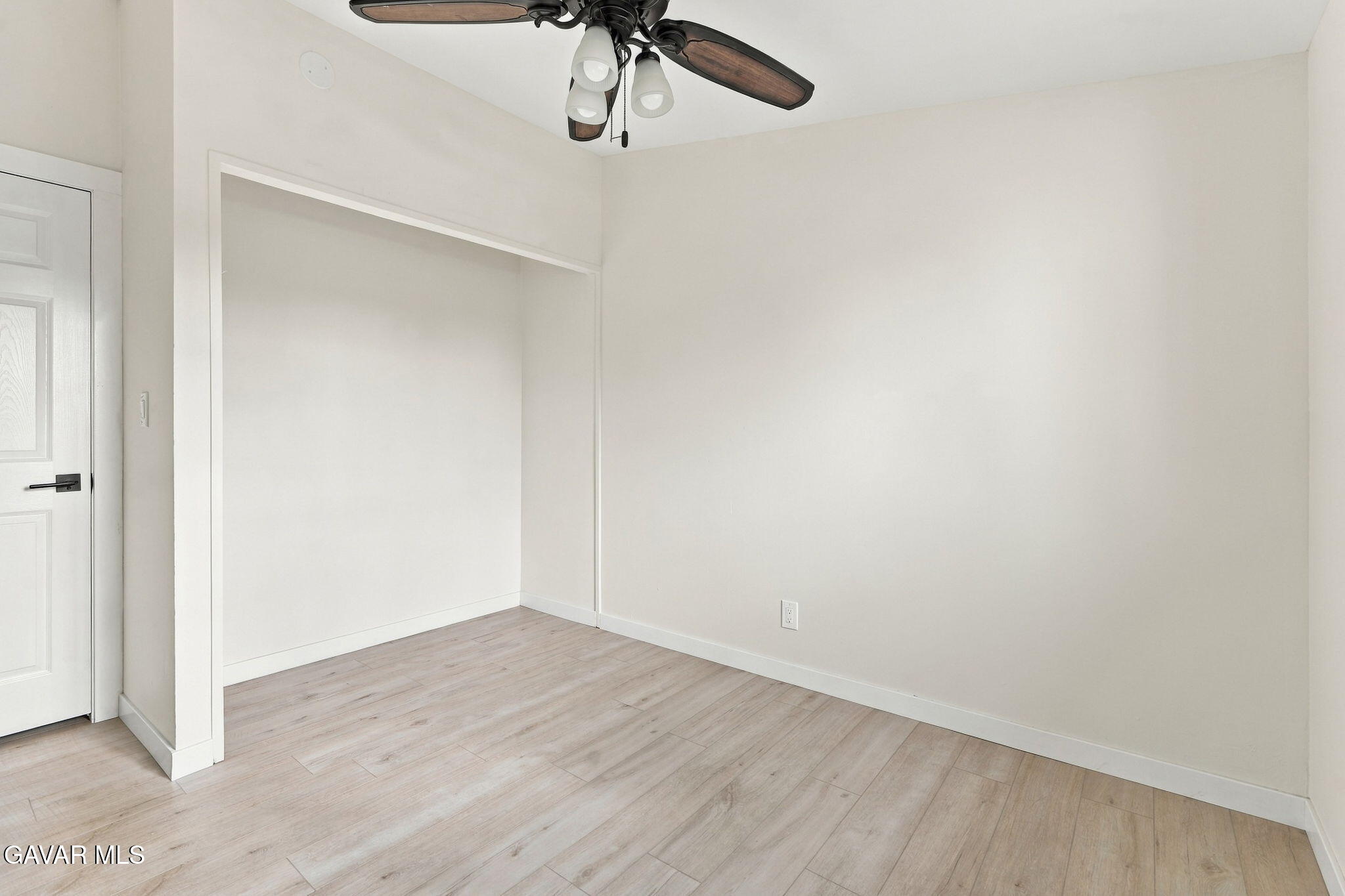 44015 3rd Street Property Photo 25