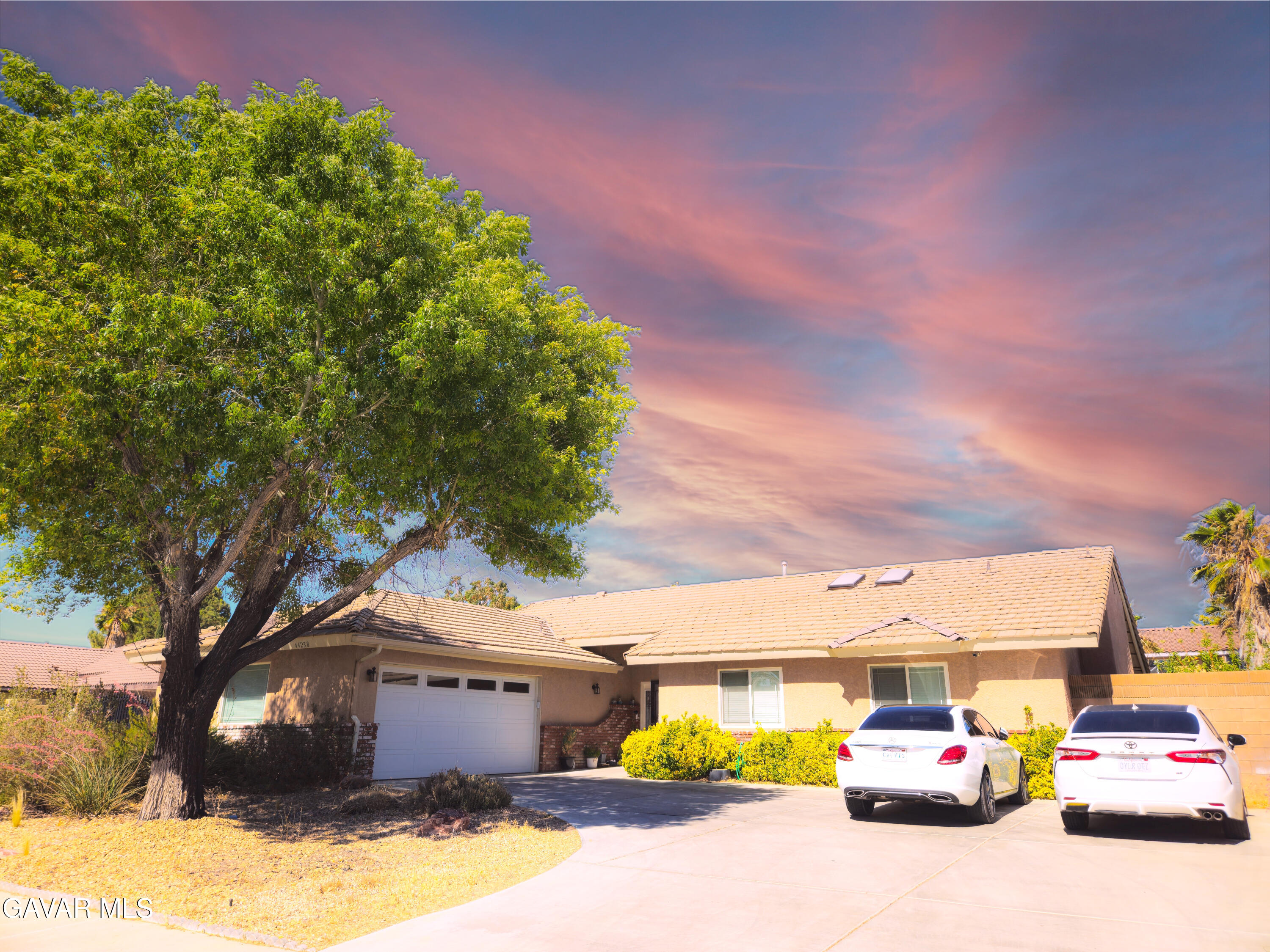 44238 Sedona Way Property Photo 1