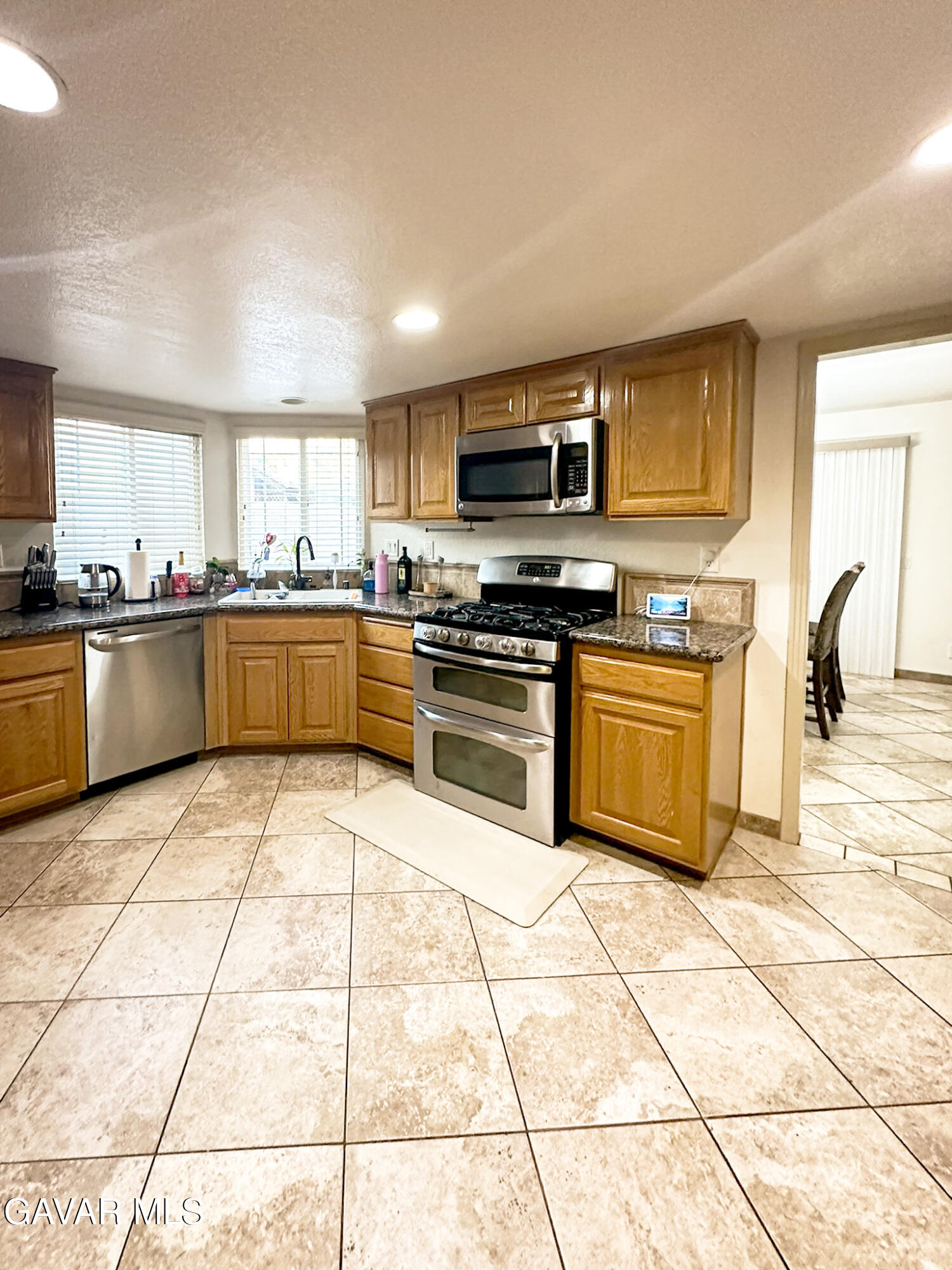 44238 Sedona Way Property Photo 5