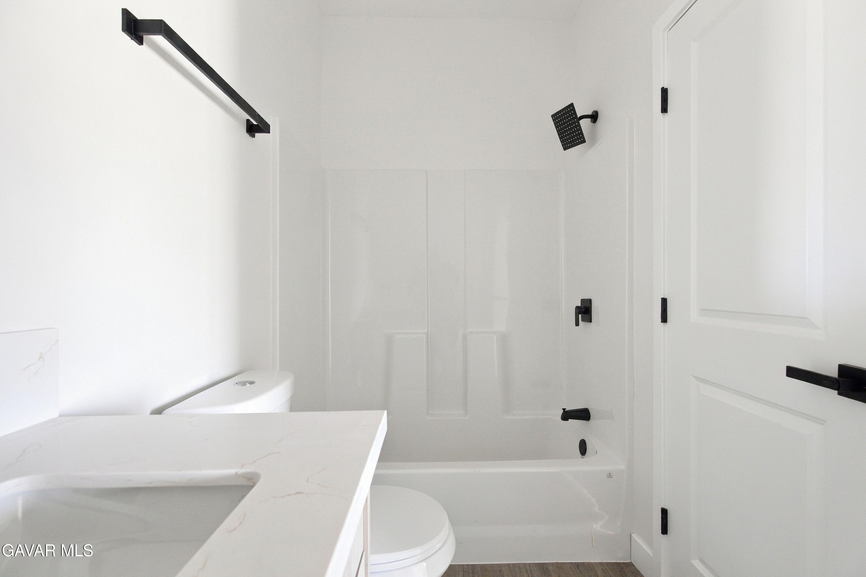 8833 Lupine Loop Drive, A And B Property Photo 12