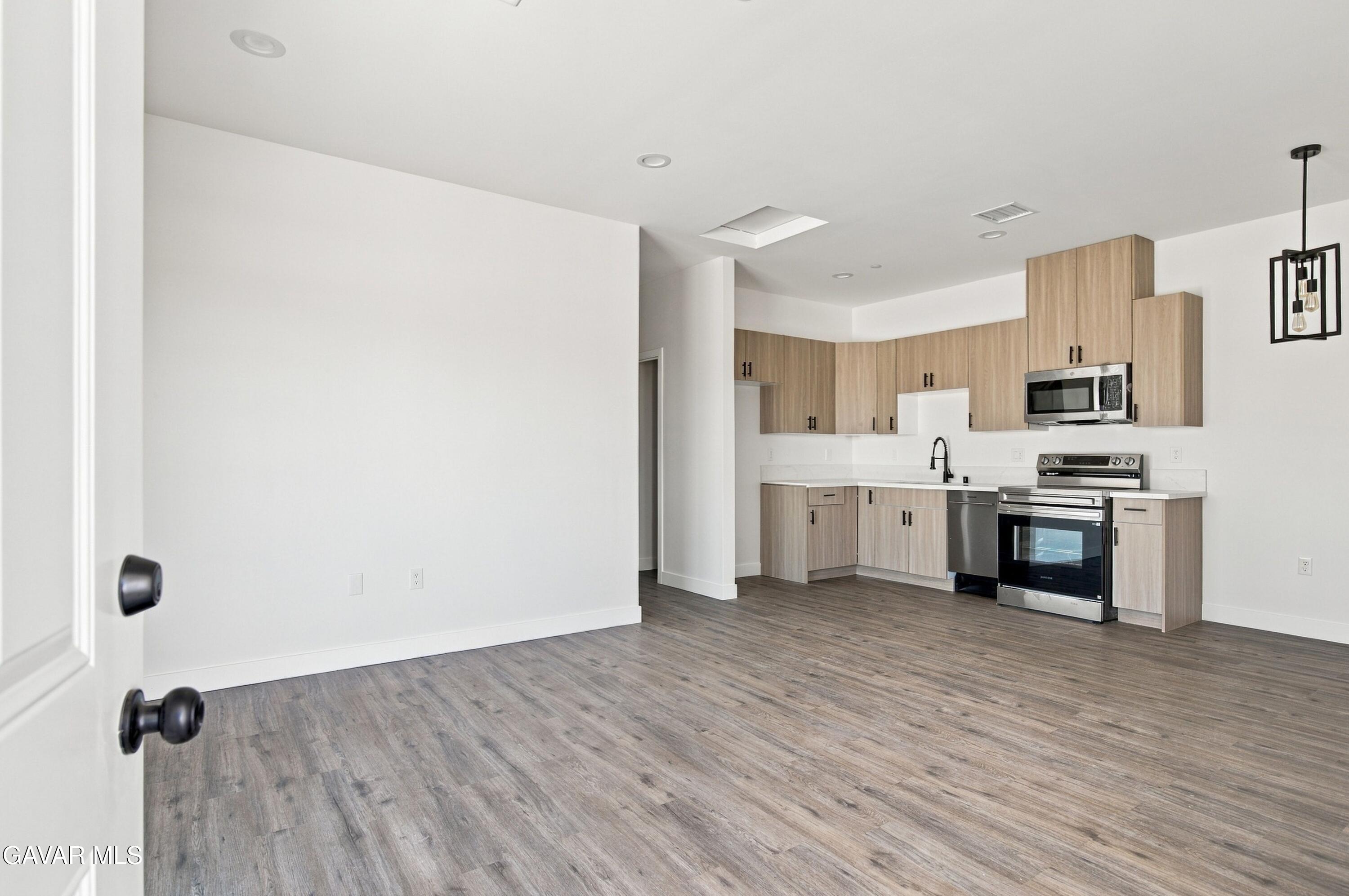 8833 Lupine Loop Drive, A And B Property Photo 13