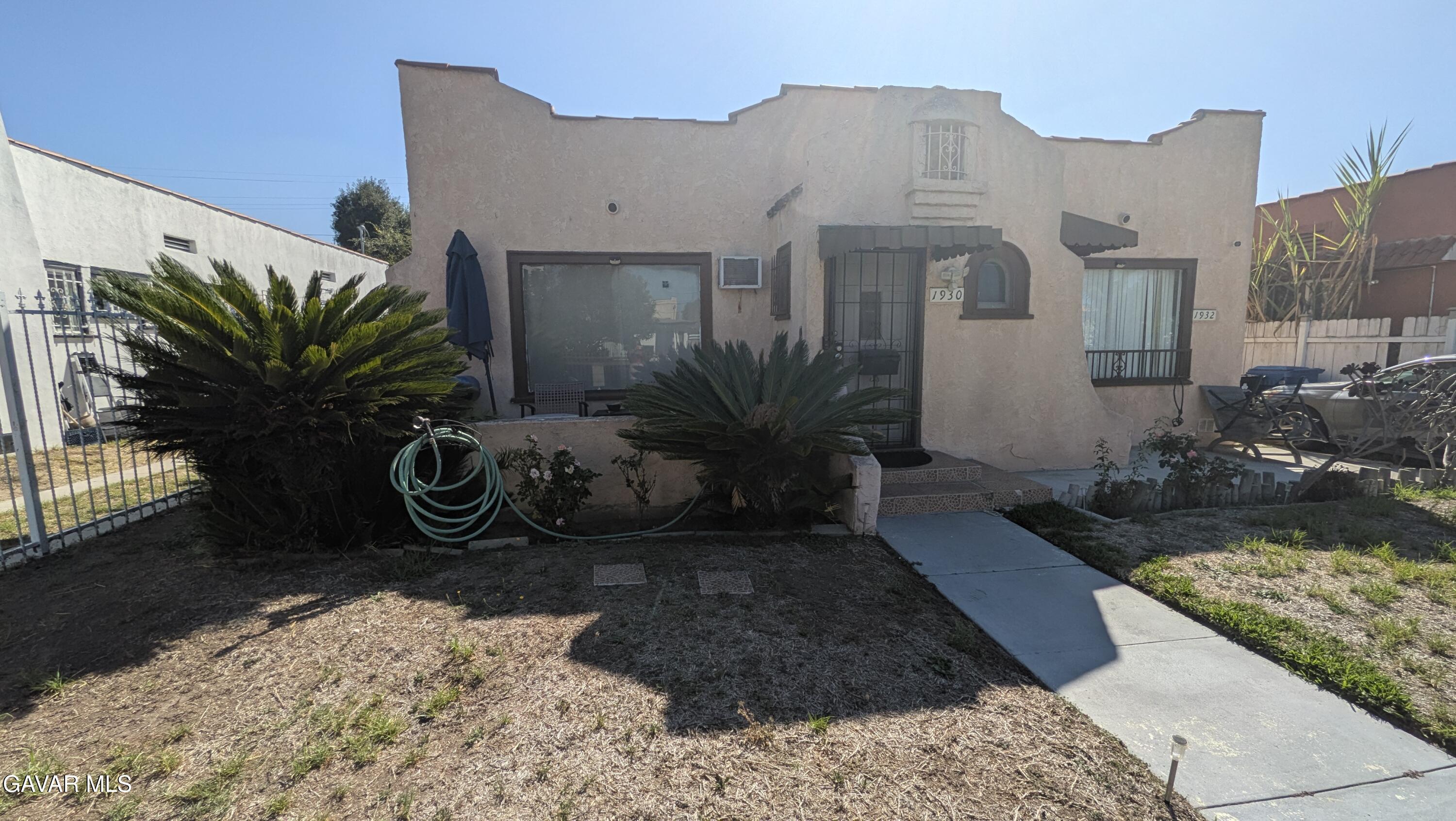 1930 S Palm Grove Avenue Property Photo 1