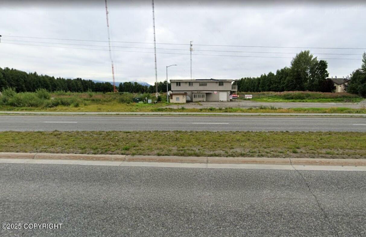 2800 E Dowling Road Property Photo 4