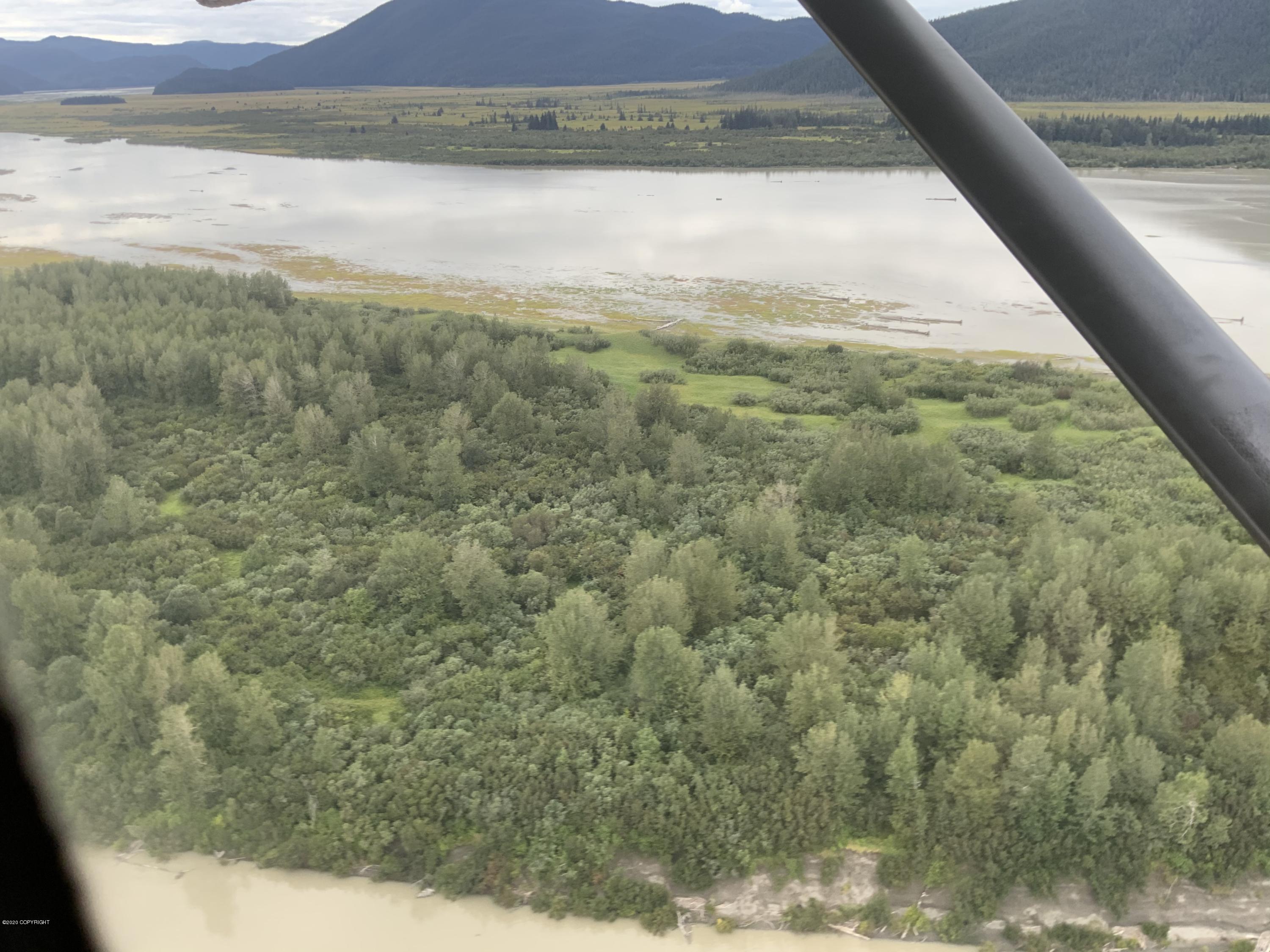 L9 Rivers Edge Property Photo 1