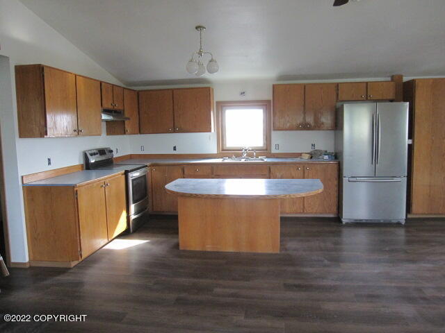 460 3rd Avenue Property Photo 7
