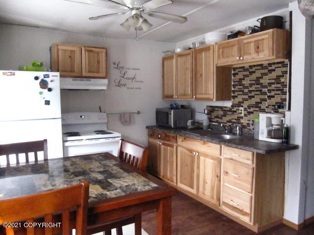 460 3rd Avenue Property Photo 43