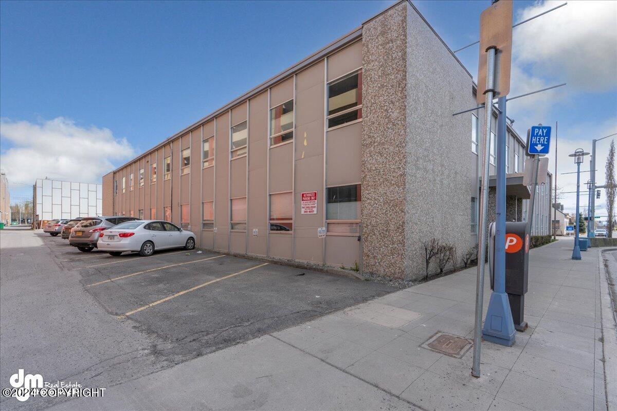 431 W 7th Avenue #204 Property Photo 4