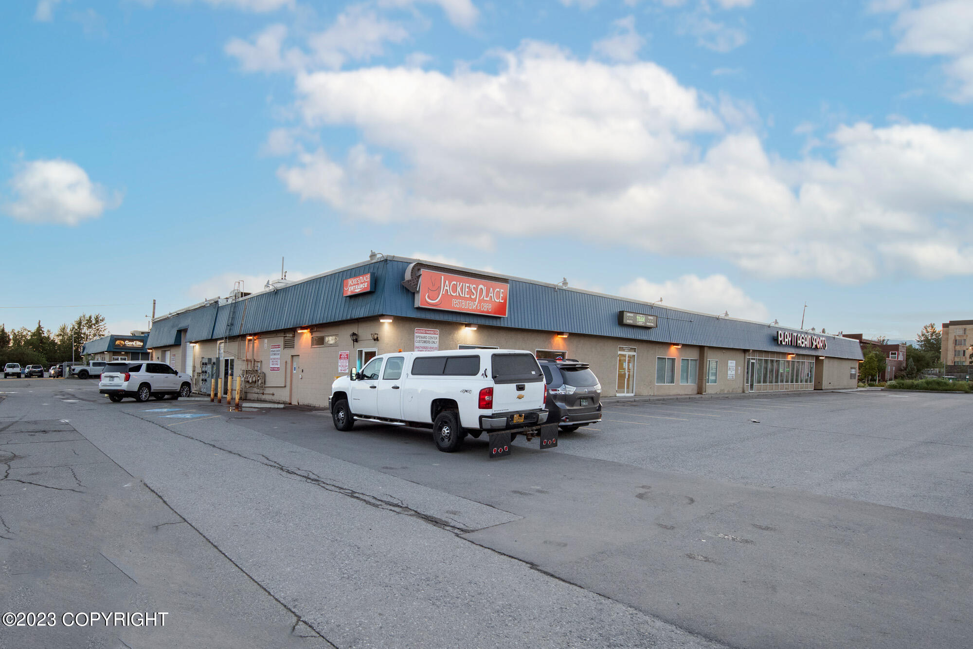 2604 Spenard Road Property Photo 7
