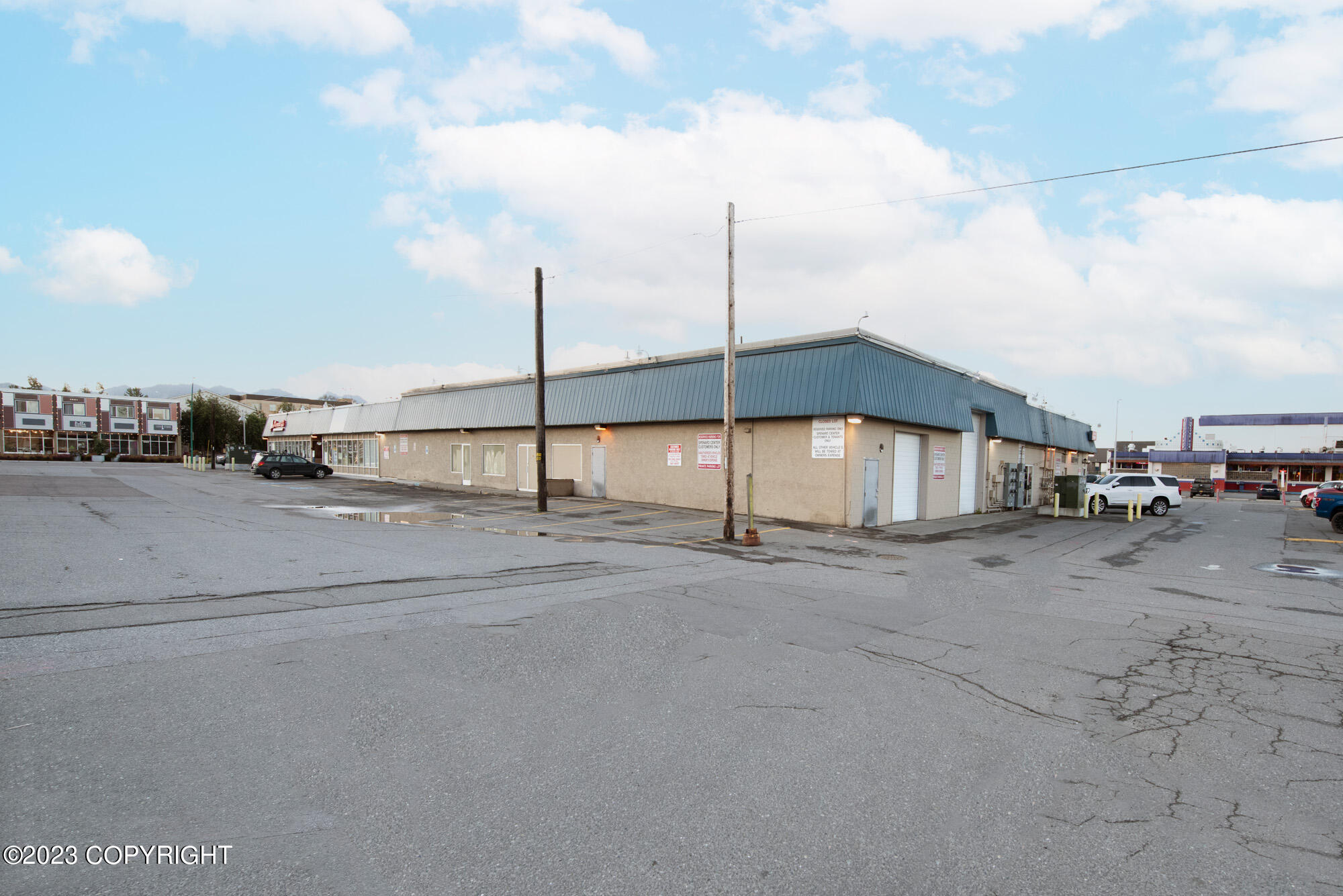 2604 Spenard Road Property Photo 13