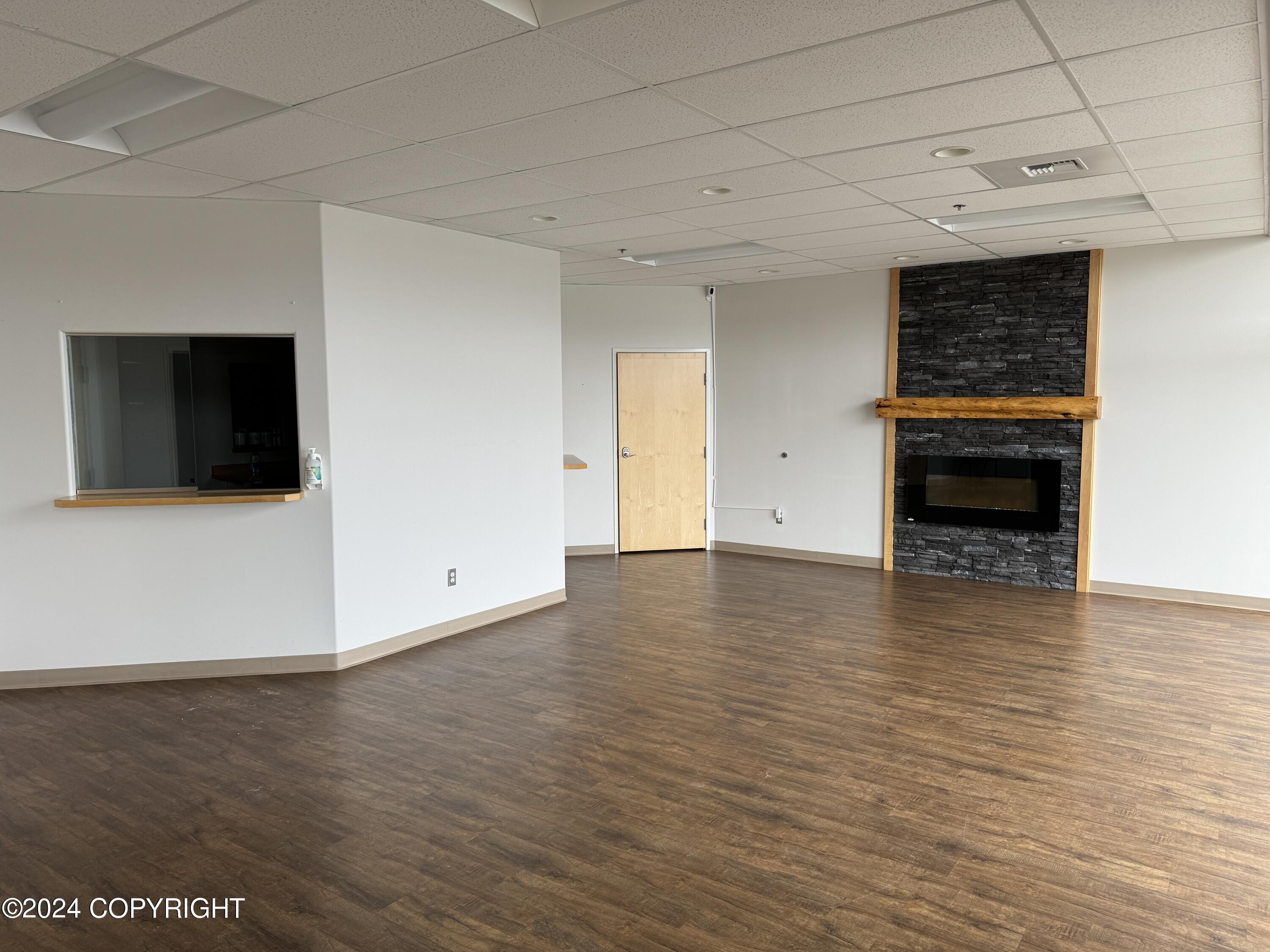 100 Trading Bay Road Property Photo 8
