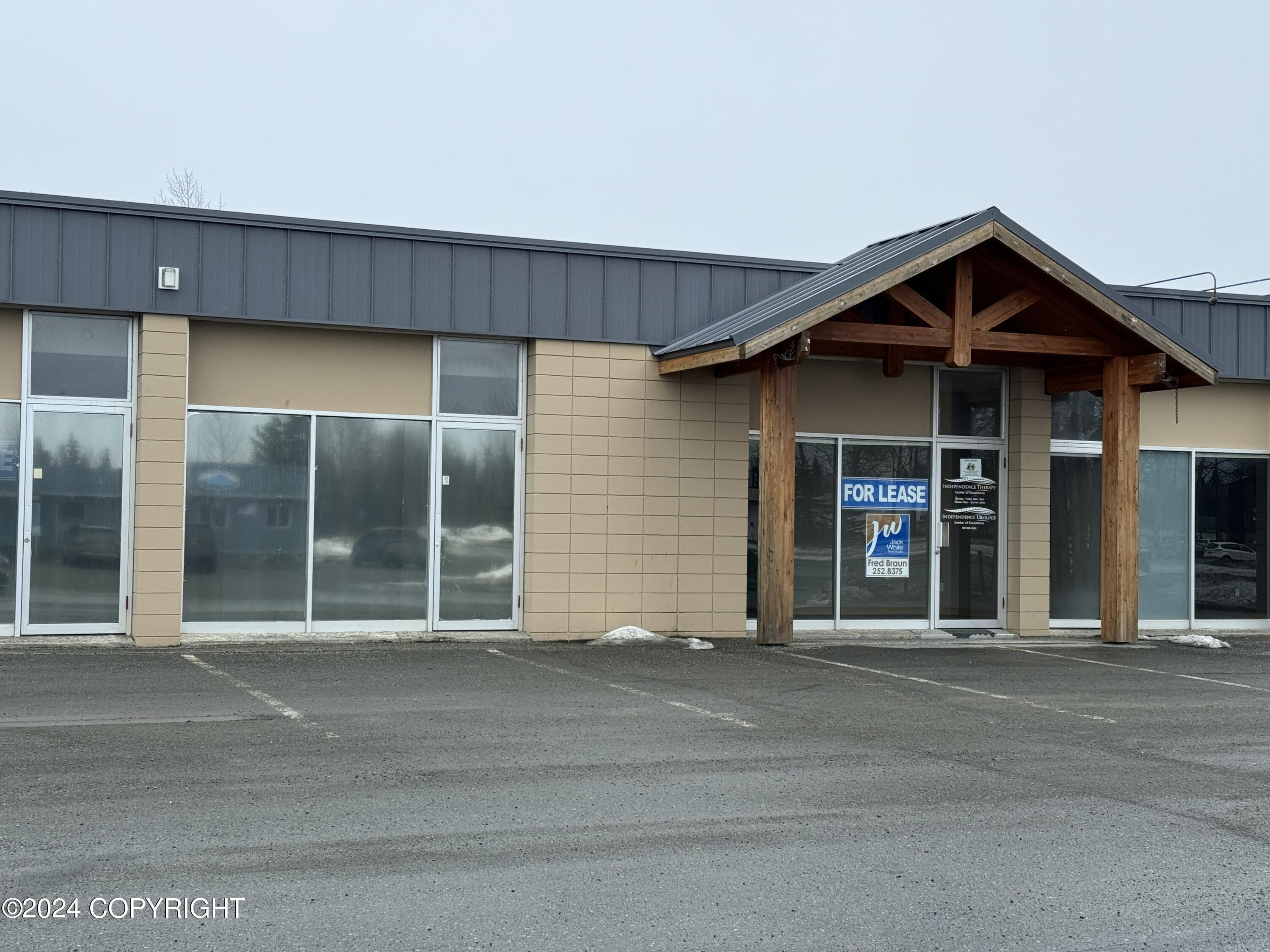 100 Trading Bay Road Property Photo 10