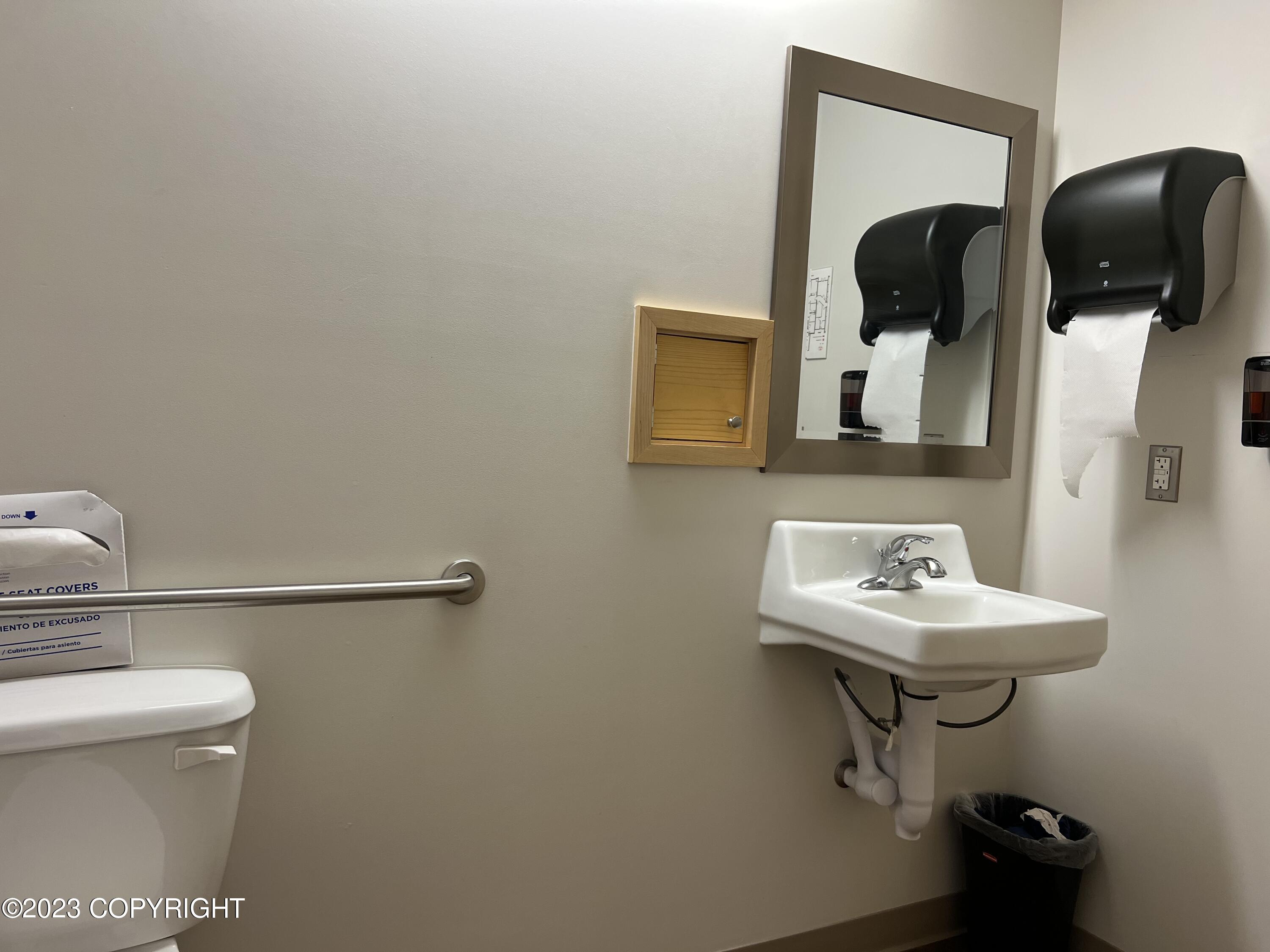 100 Trading Bay Road Property Photo 17