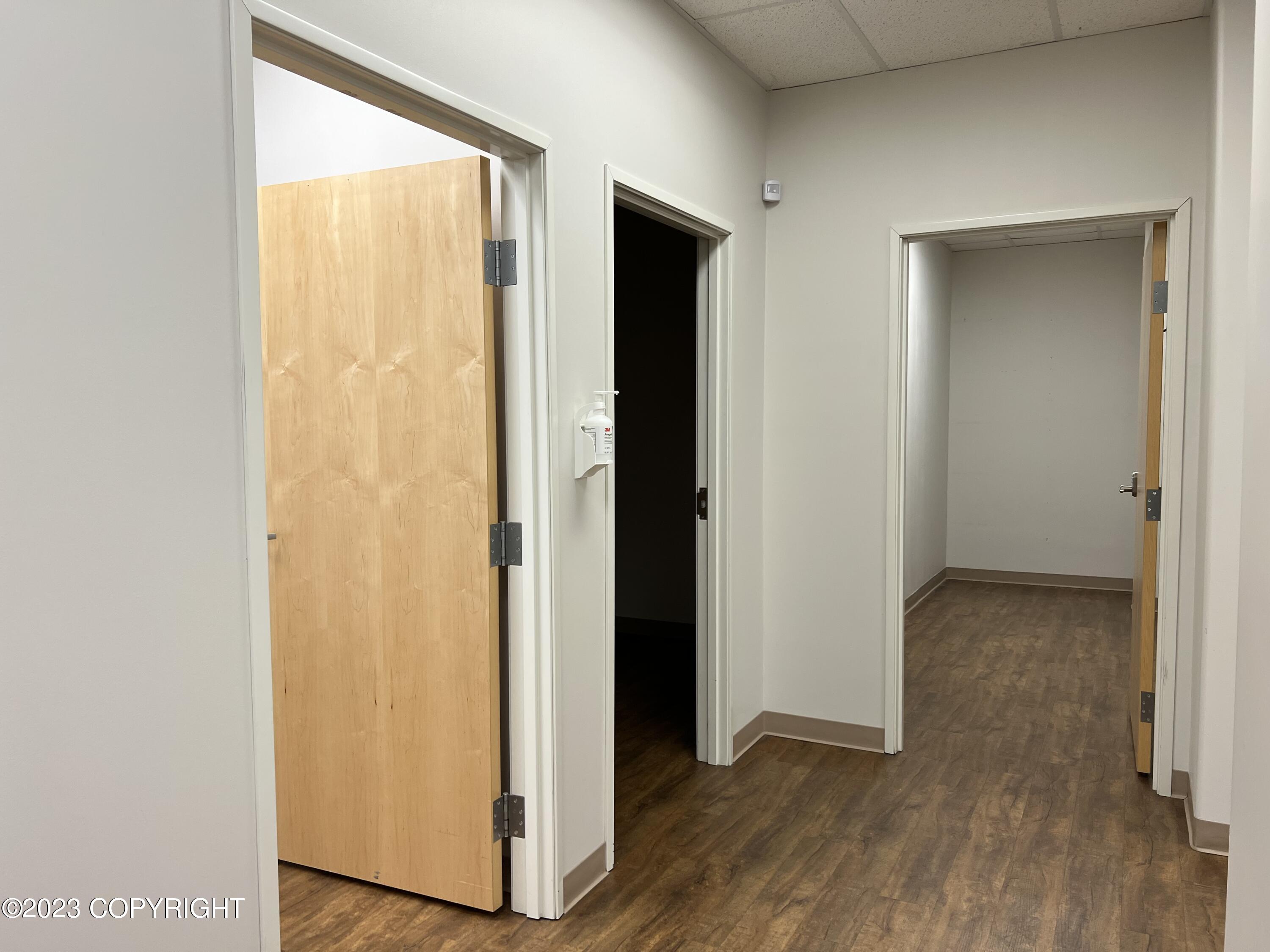 100 Trading Bay Road Property Photo 18