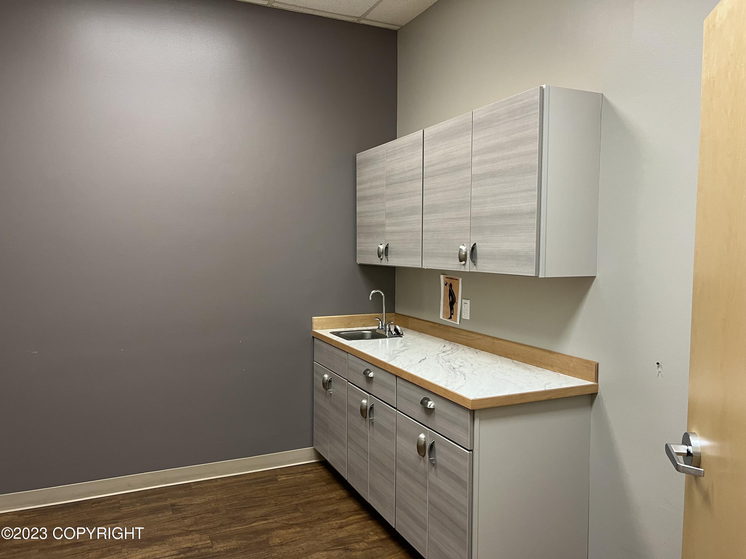 100 Trading Bay Road Property Photo 31