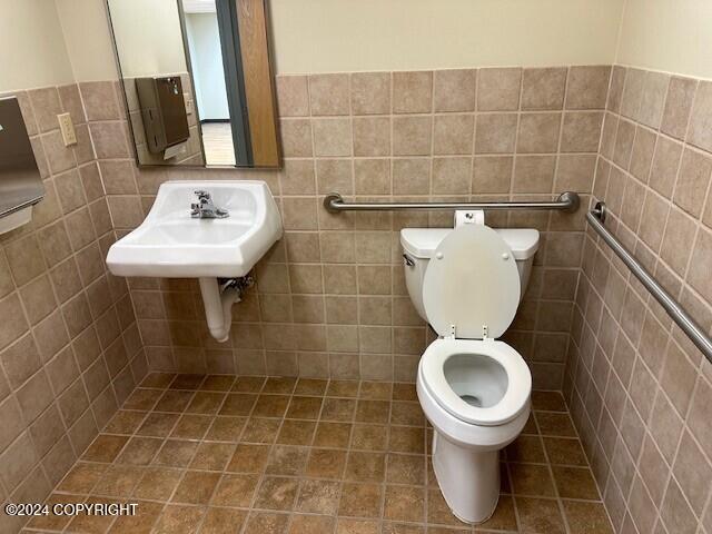 2421 E Tudor Road #106 Property Photo 9