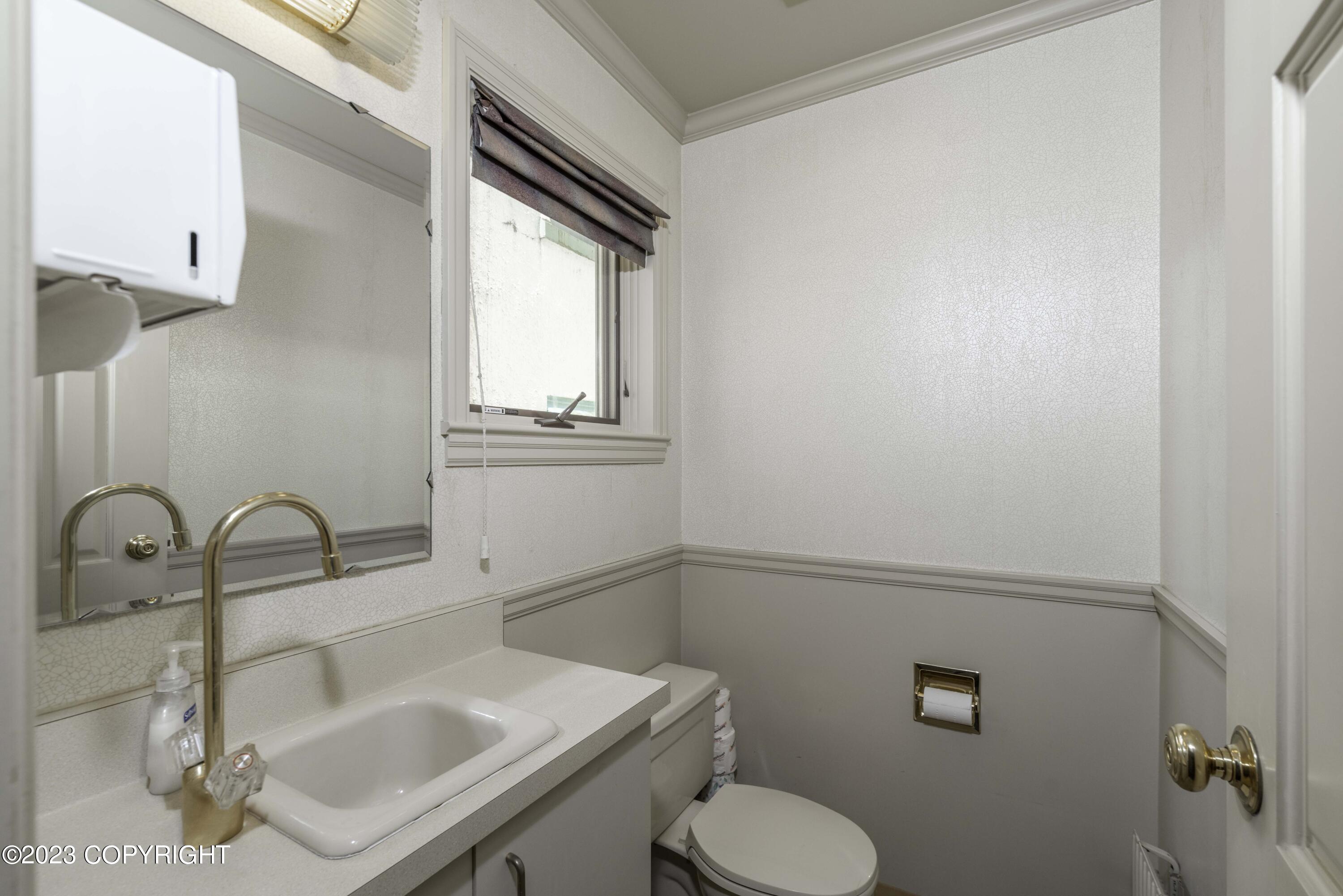 426 Main Street Property Photo 28