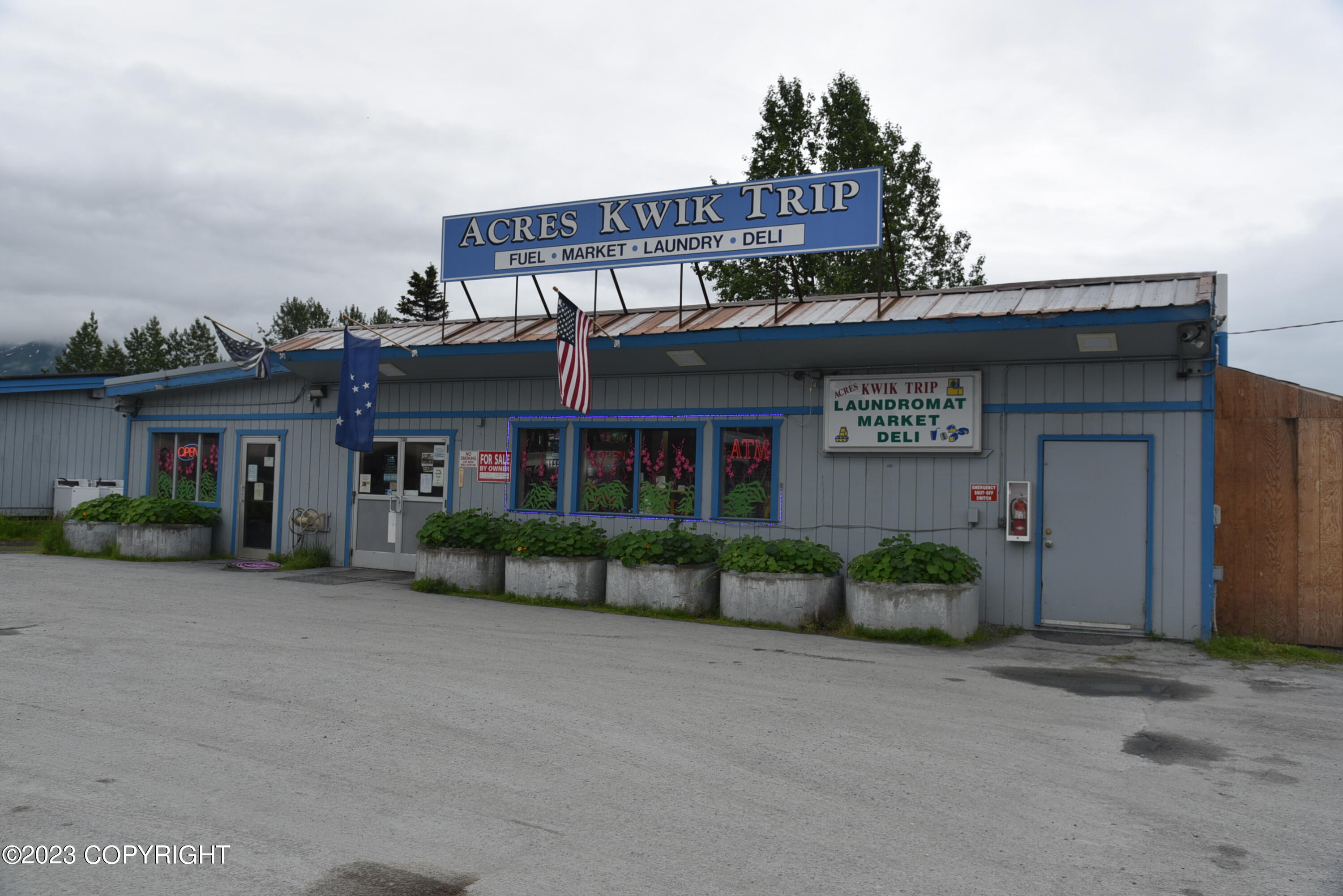 1860 Richardson Highway Property Photo 3