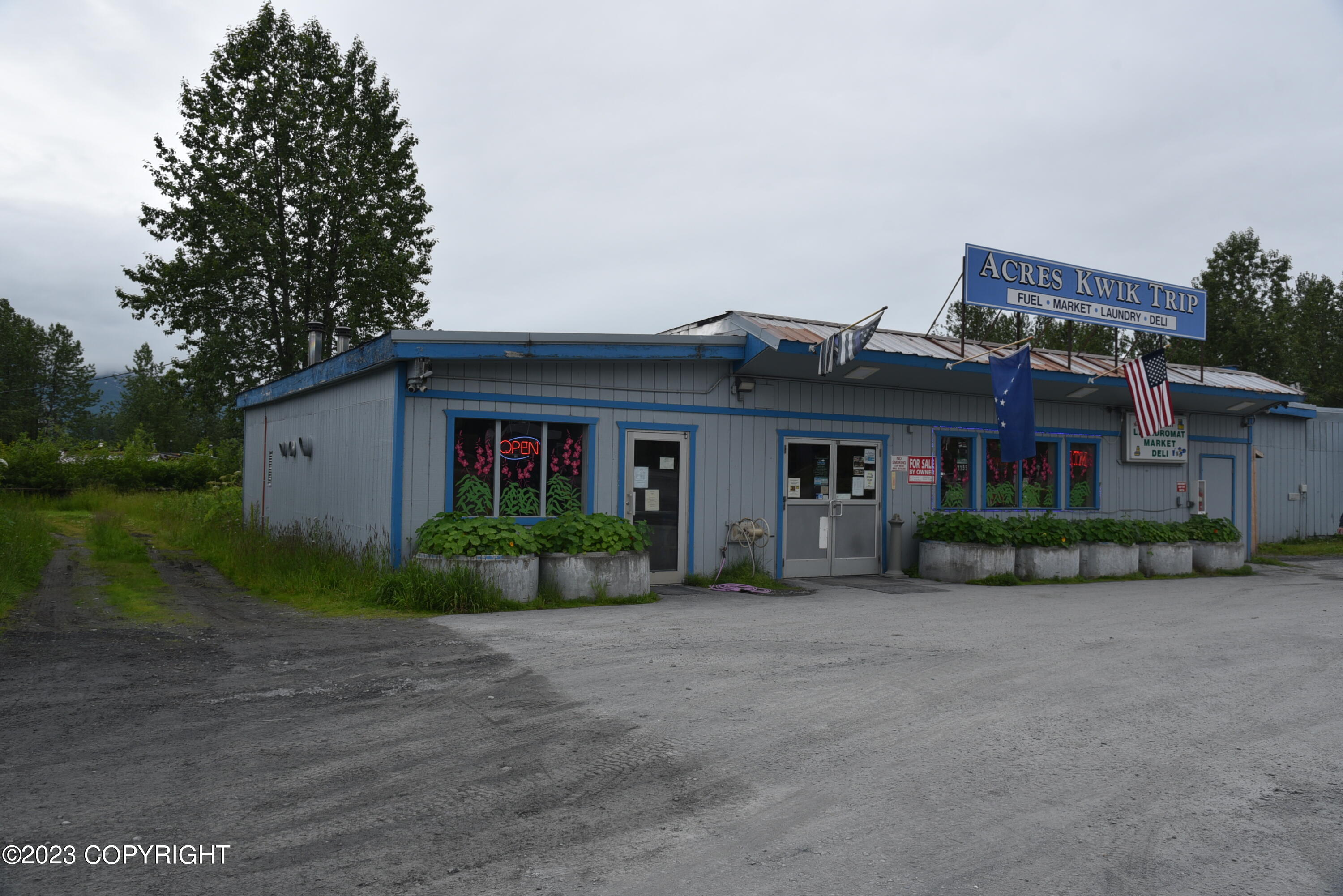 1860 Richardson Highway Property Photo 5