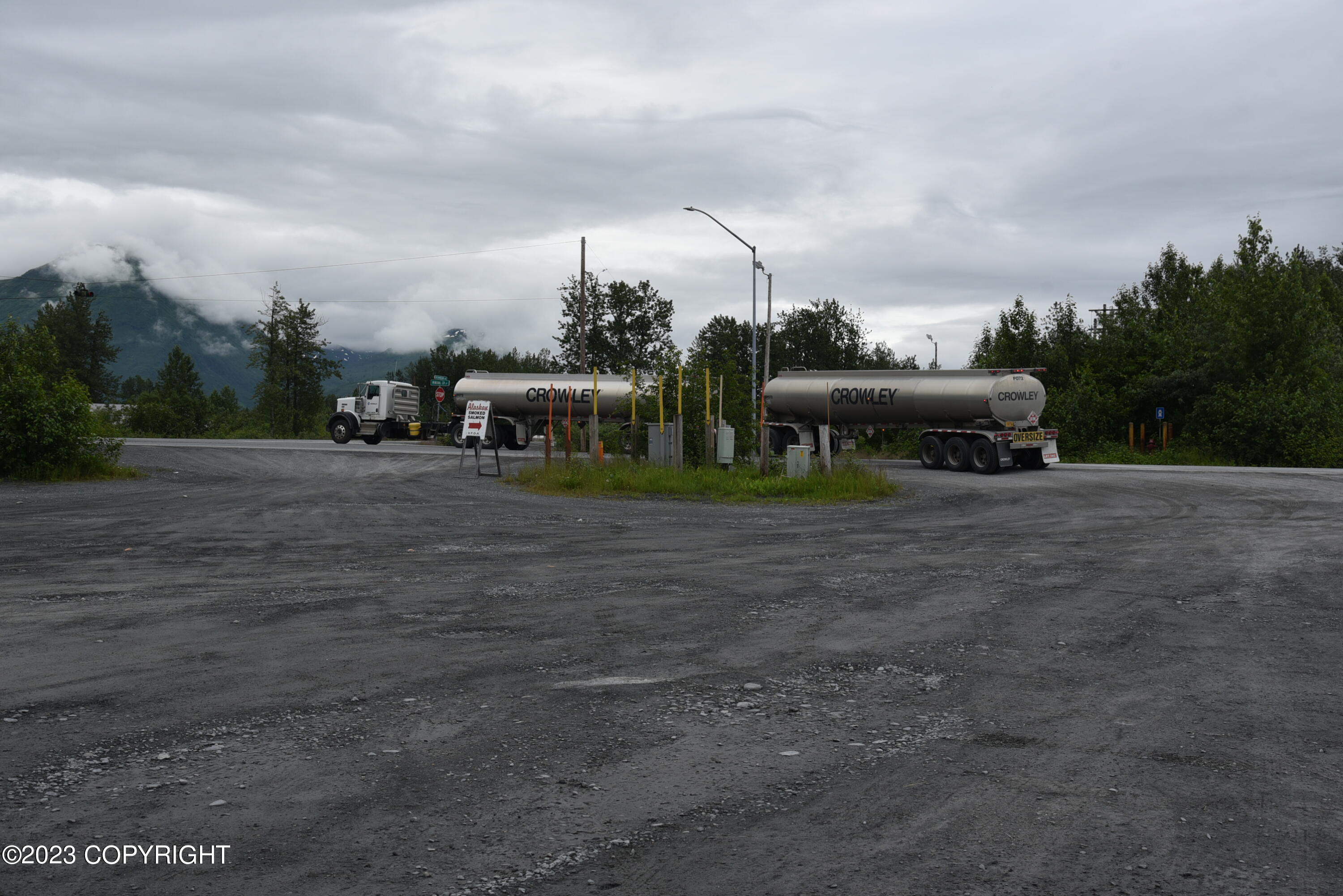 1860 Richardson Highway Property Photo 9