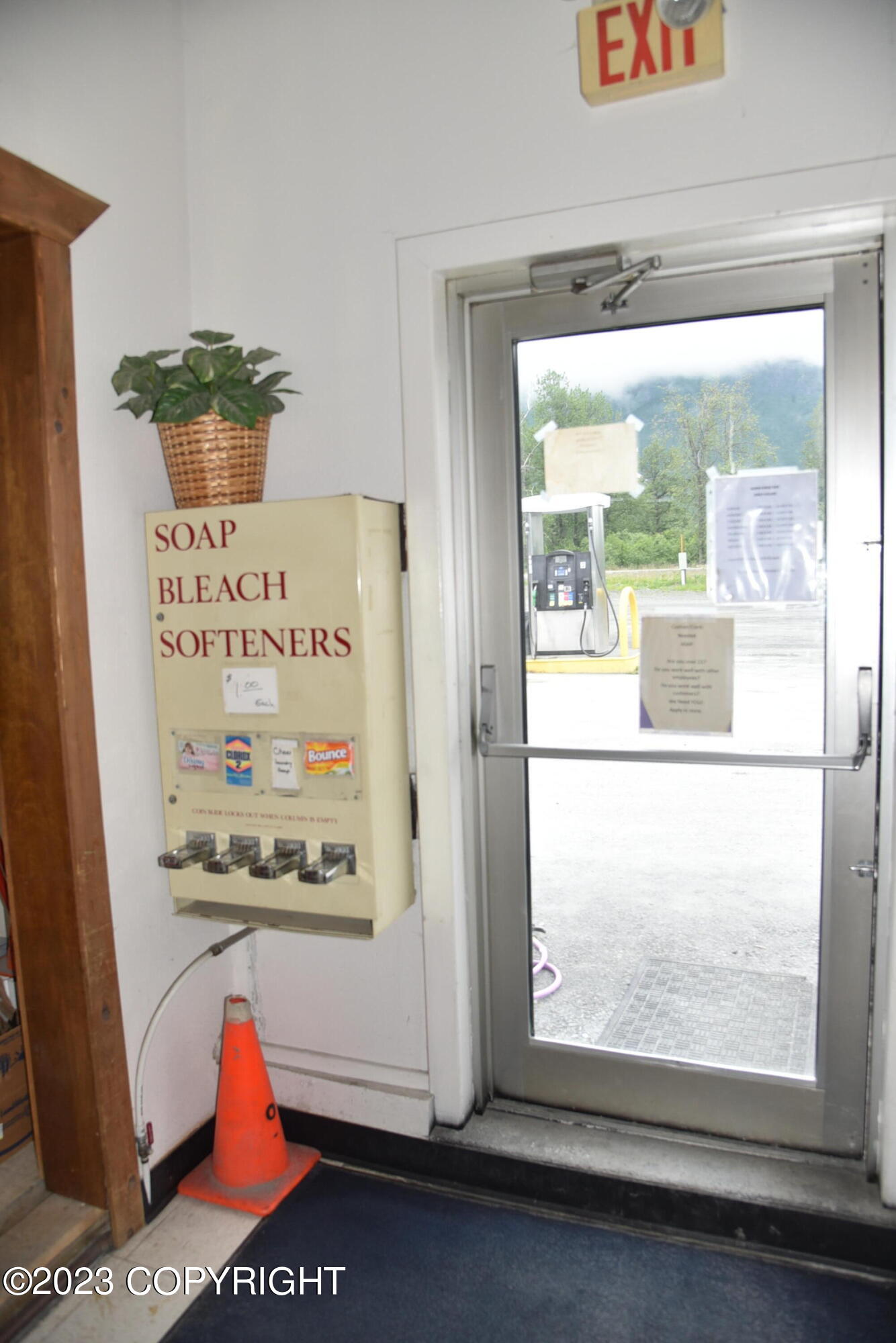 1860 Richardson Highway Property Photo 41