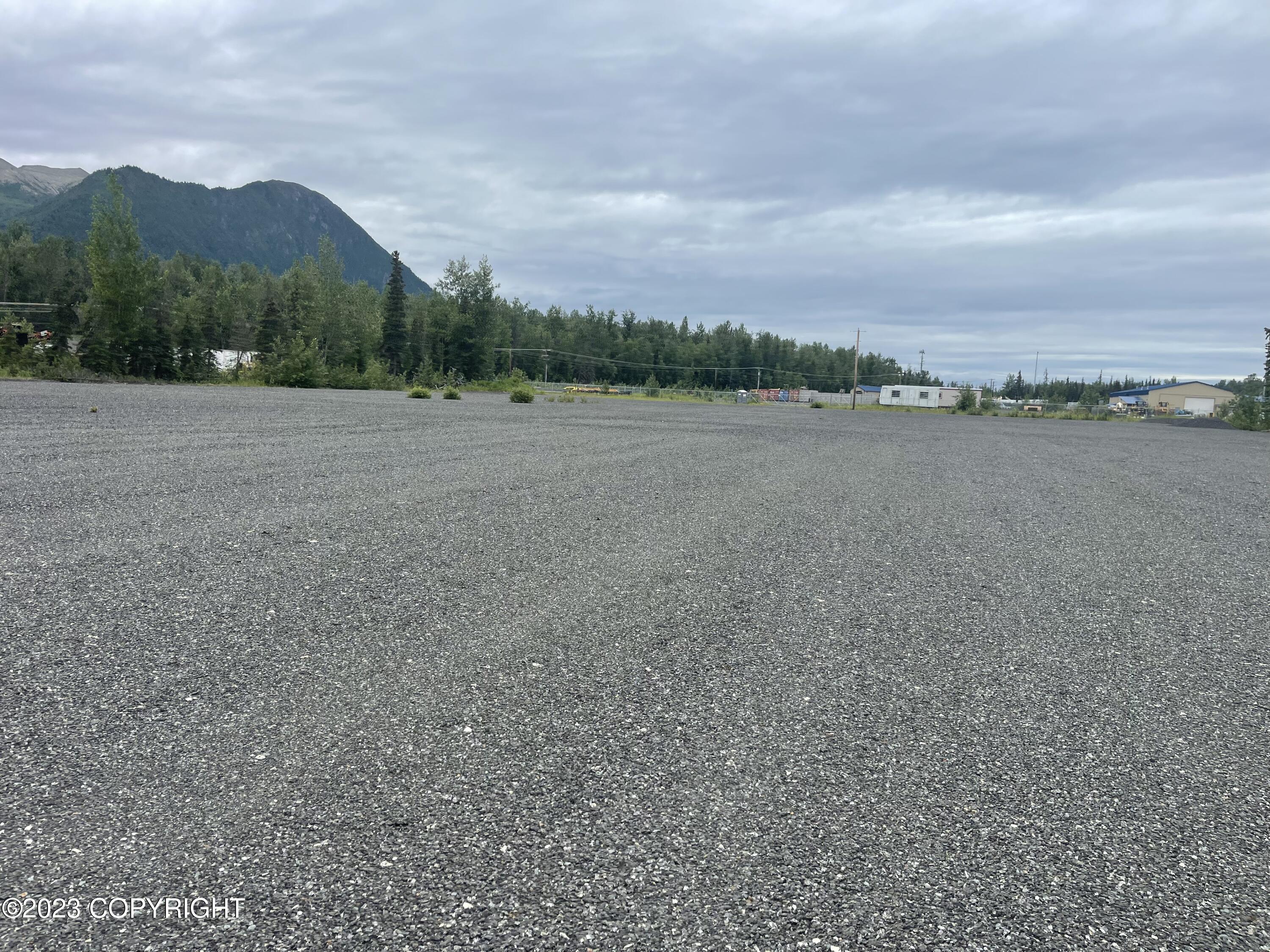 100 Glacier Loop Road Property Photo 9
