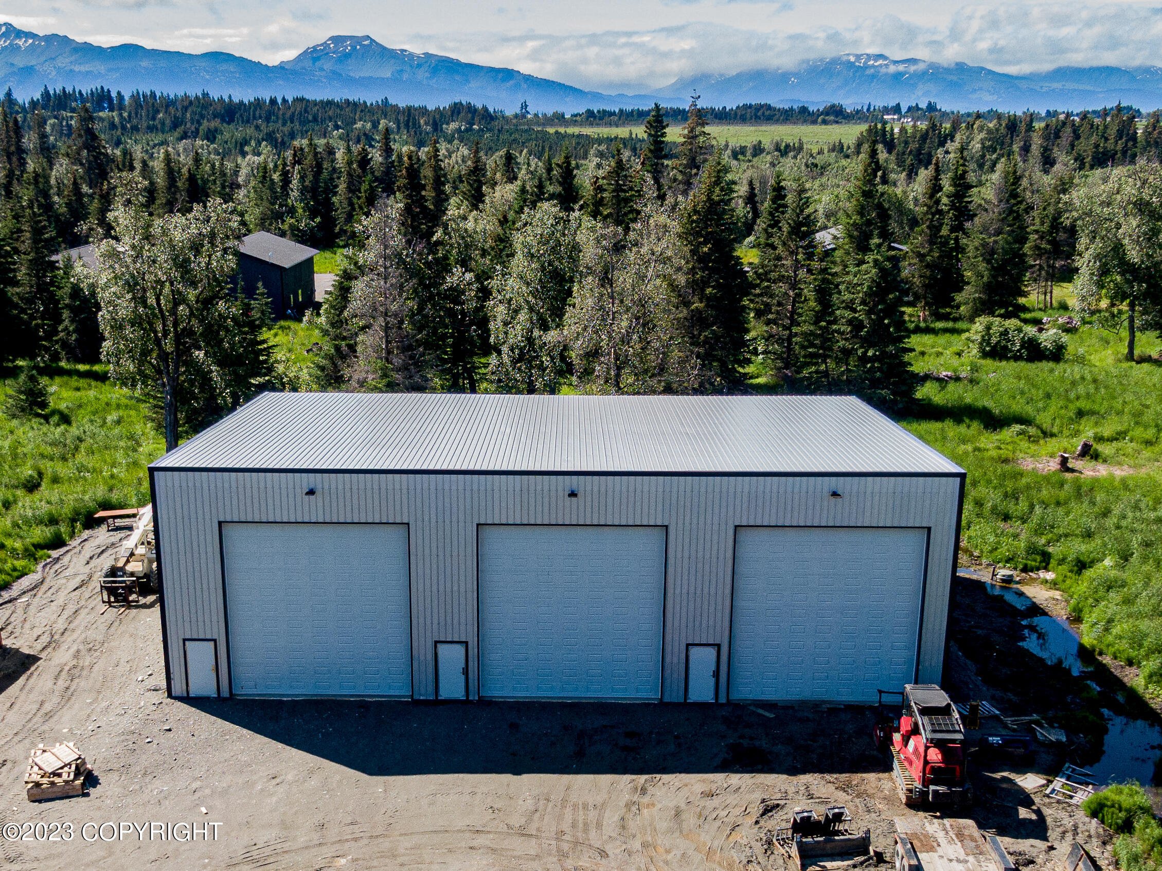 3201 Little Fireweed Lane Property Photo 5