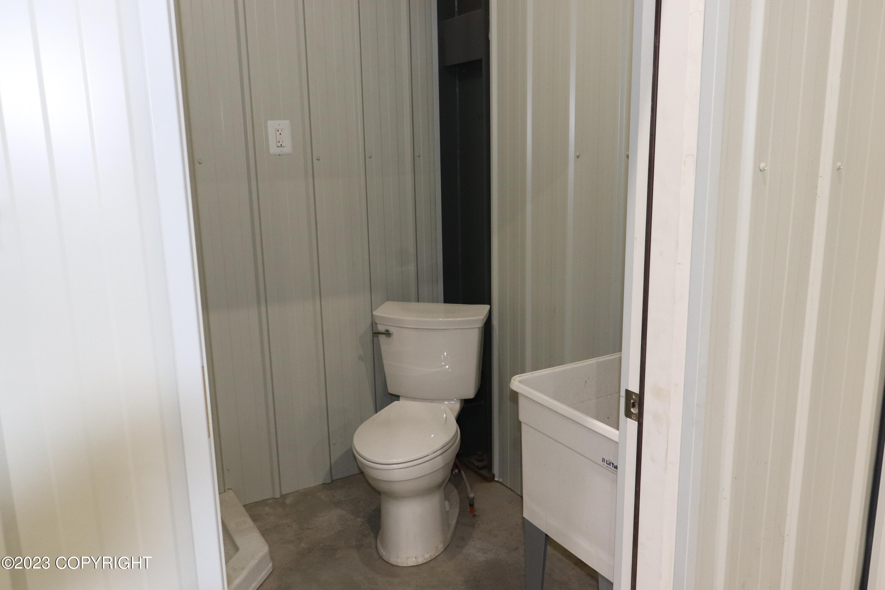 3201 Little Fireweed Lane Property Photo 30