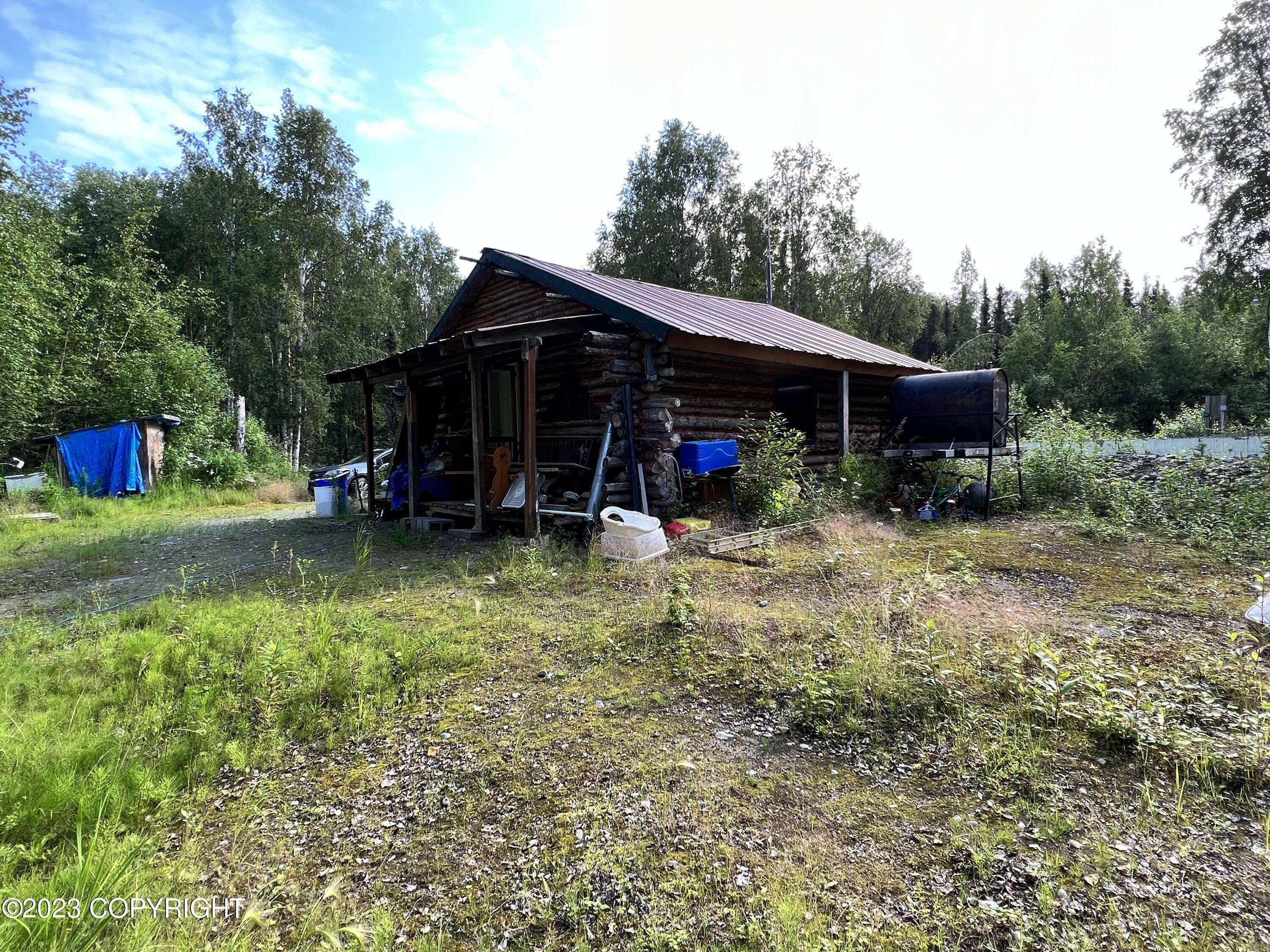 51927 S Caswell Loop Property Photo 4