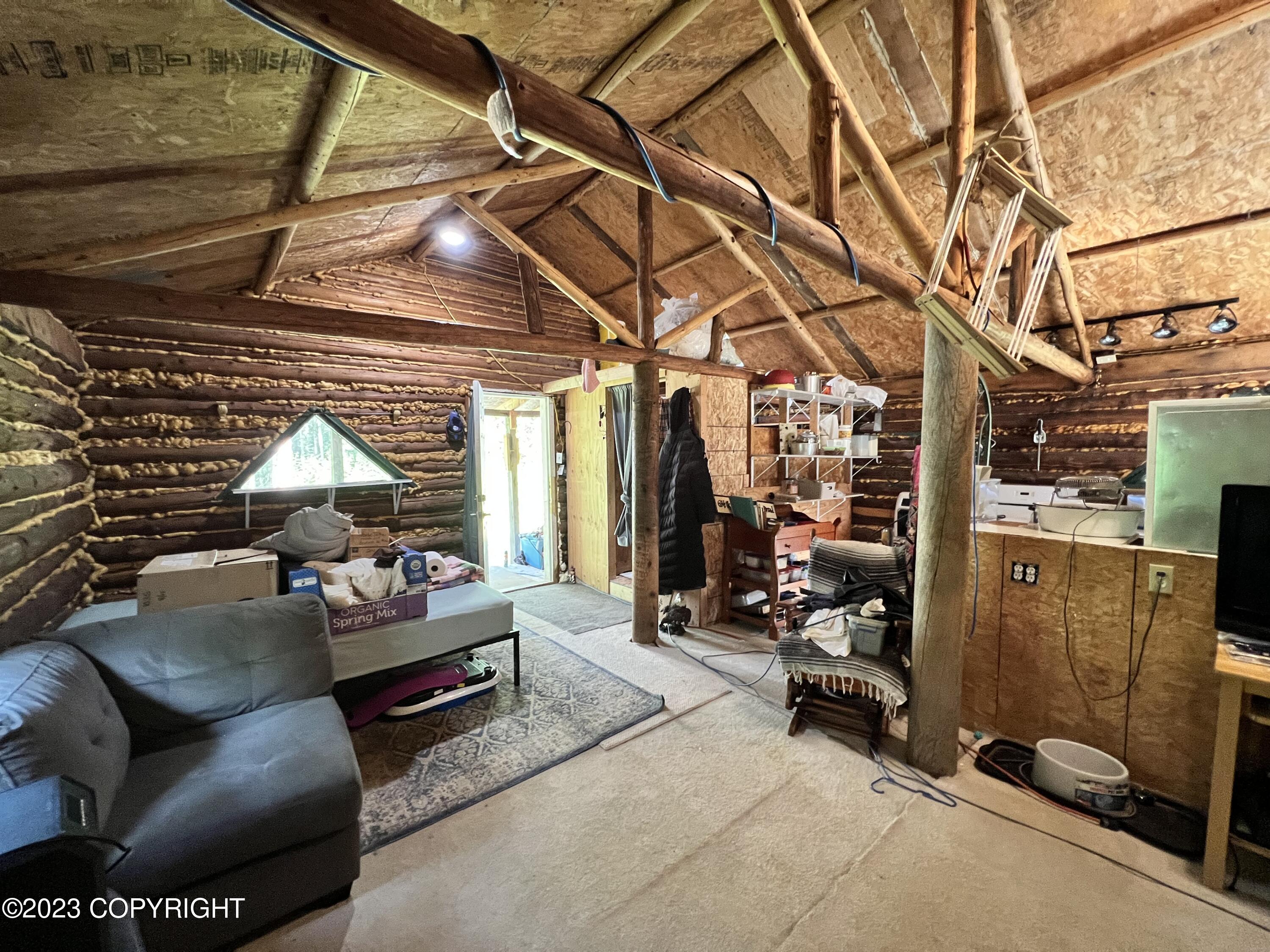 51927 S Caswell Loop Property Photo 8
