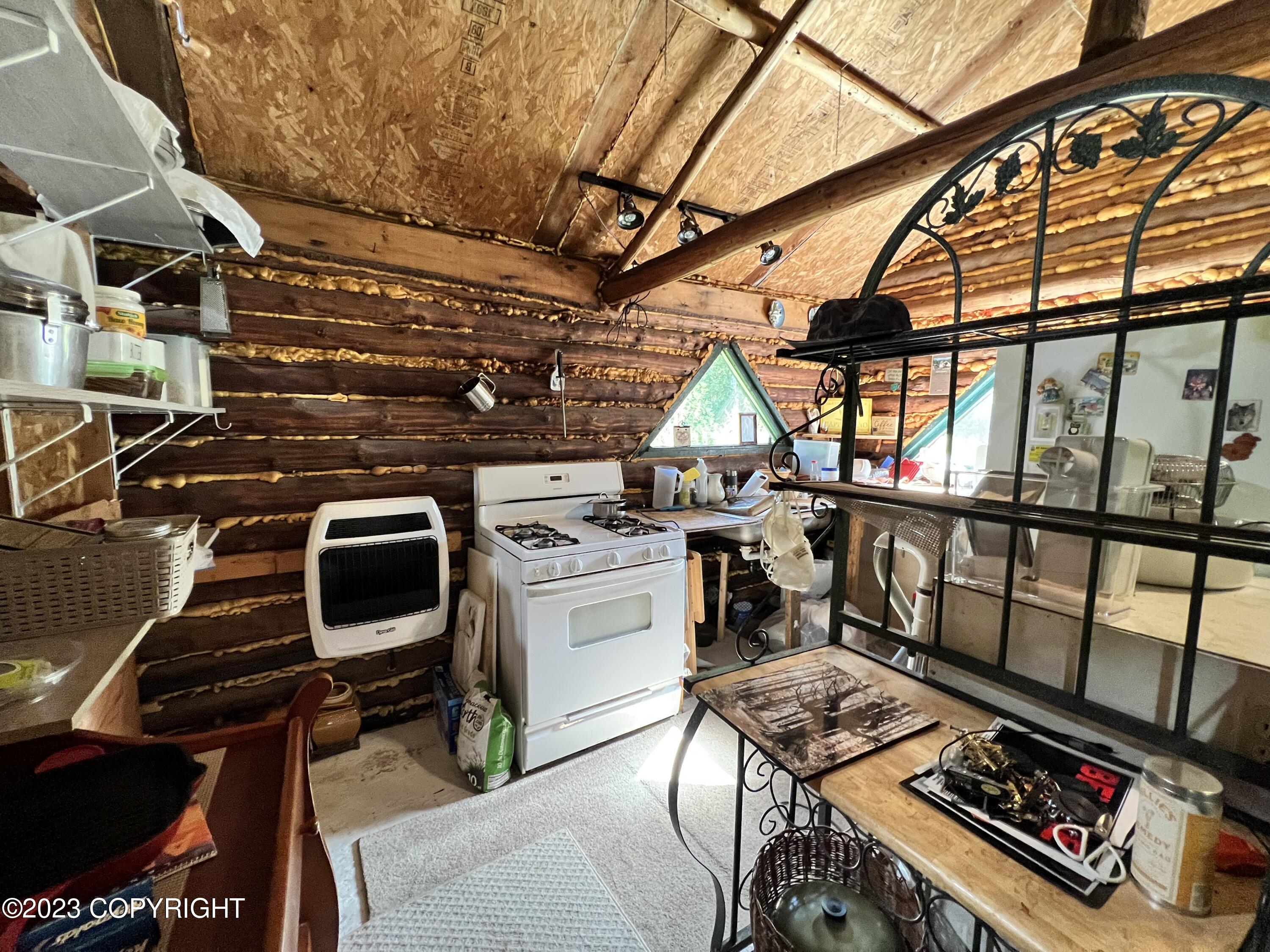 51927 S Caswell Loop Property Photo 12