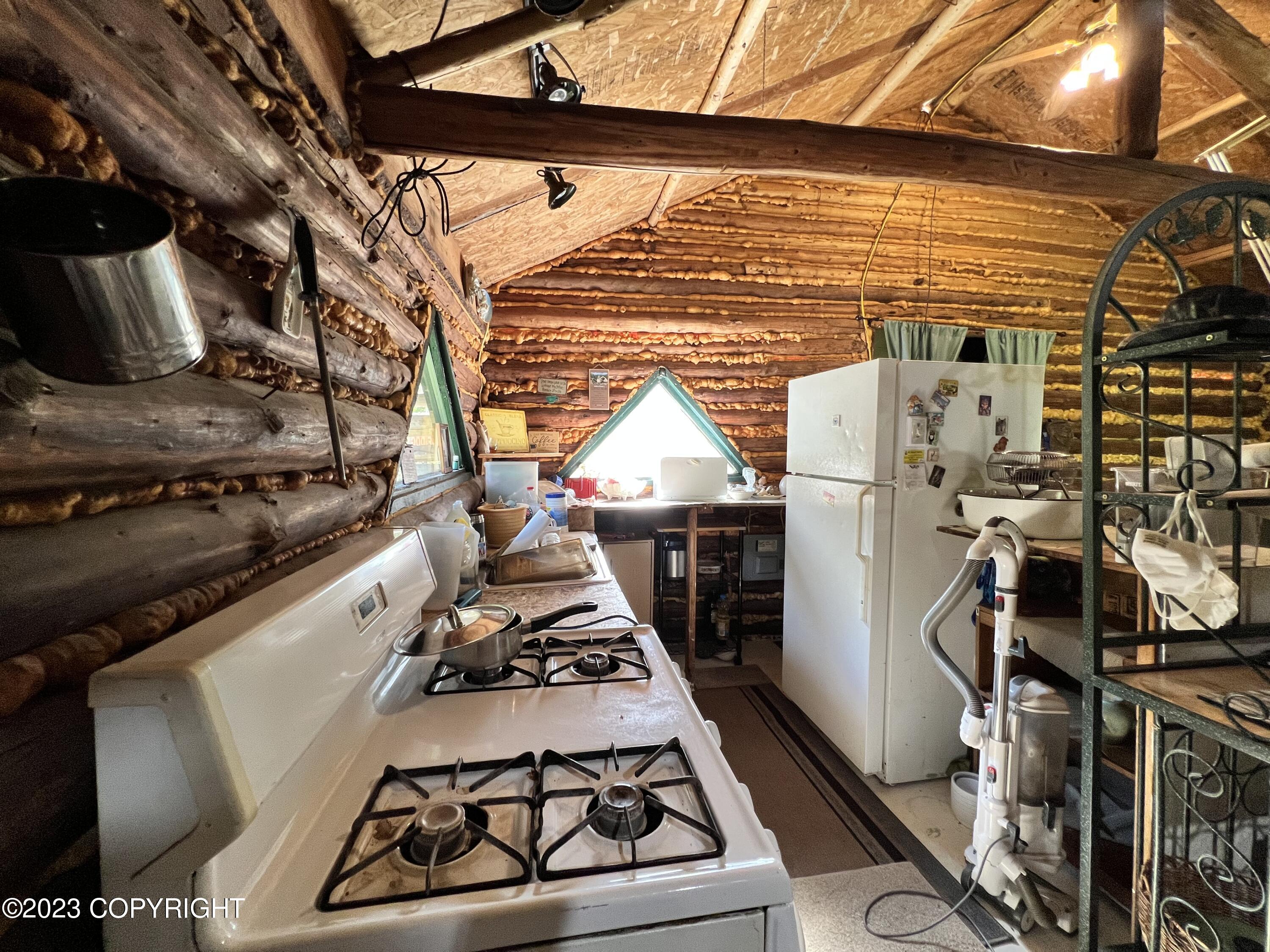 51927 S Caswell Loop Property Photo 14