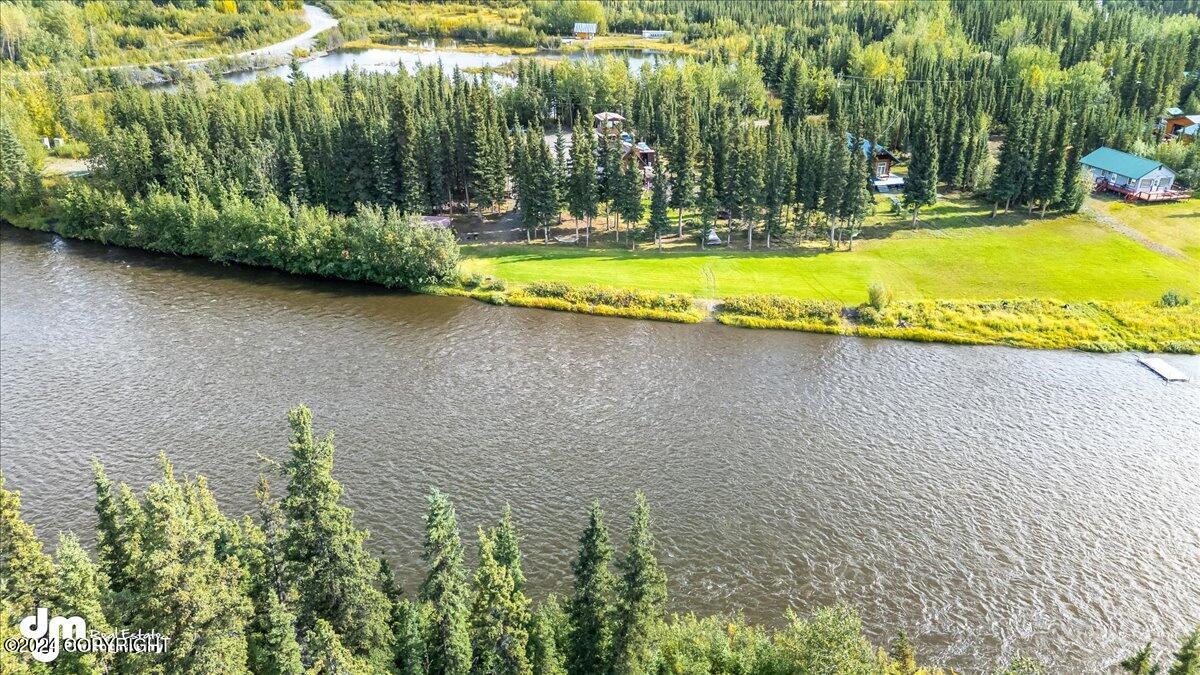 L8/9 Gulkana River Property Photo 28