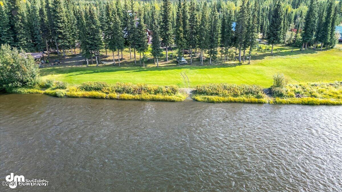 L8/9 Gulkana River Property Photo 33