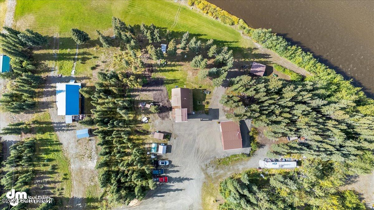 L8/9 Gulkana River Property Photo 37